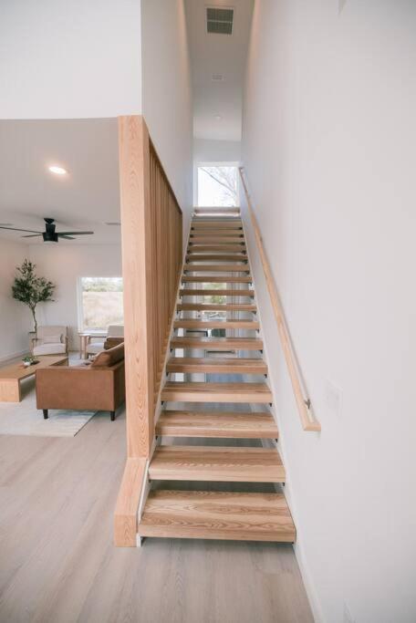 Marsh View - Modern Getaway - Mins from Downtown view 3