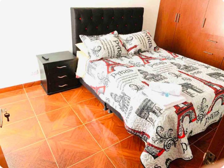 Pleasant Top Level Apartment Close to Shops