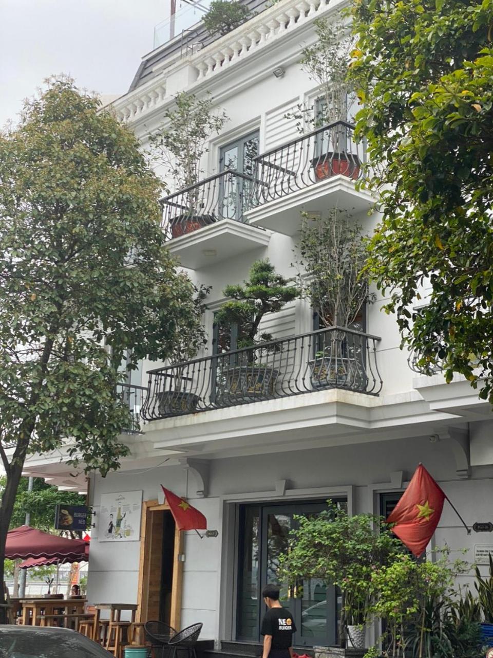 Me Kong House