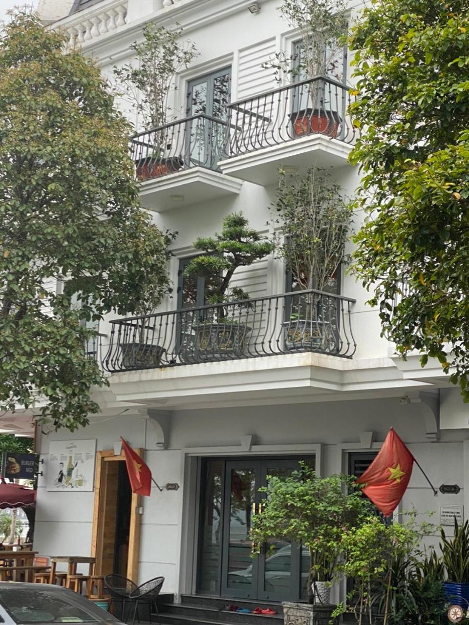 Me Kong House