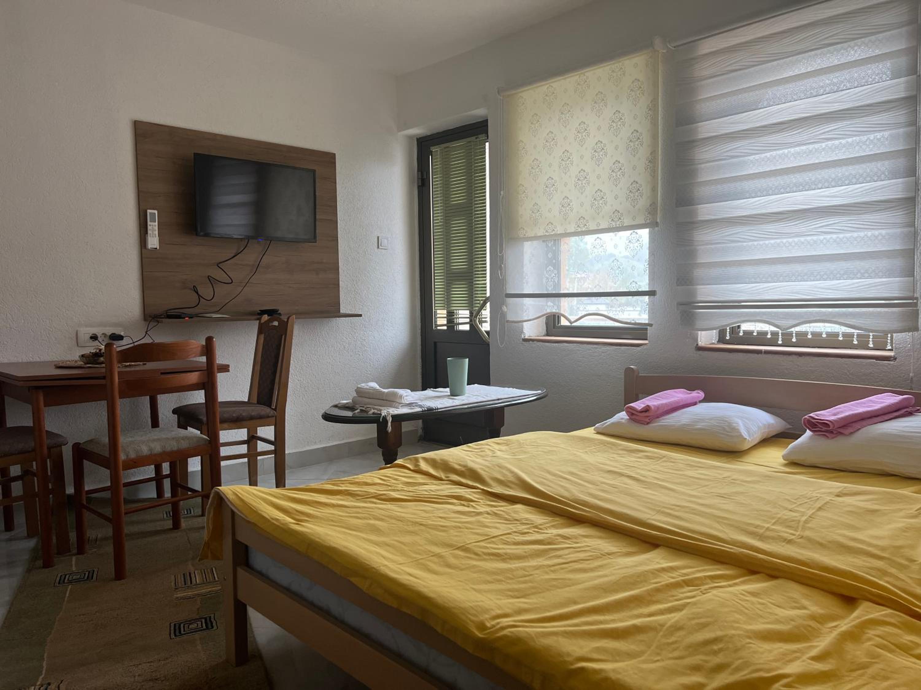 SARAH APARTMENTS