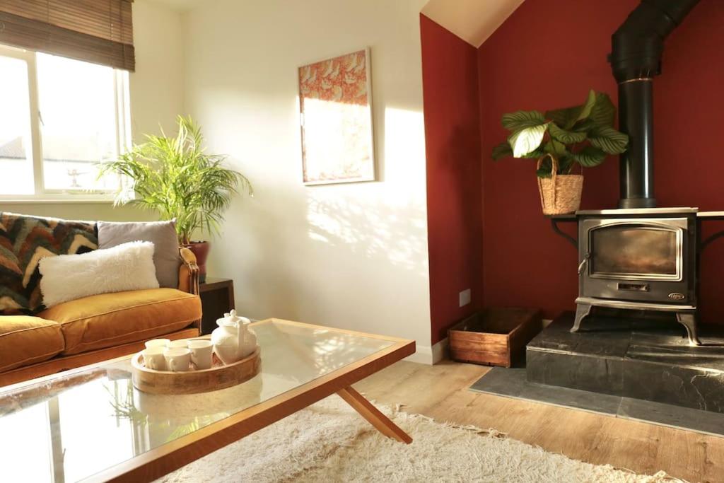 Sunny Seaside Sanctuary - Two Bedroom Apartment view 2