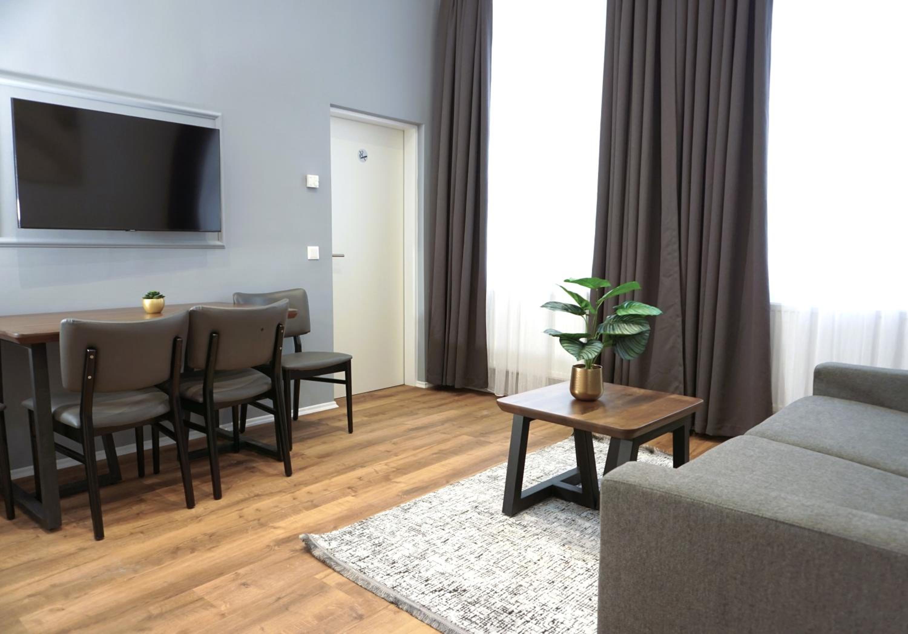 Viva La Vienna Apartments