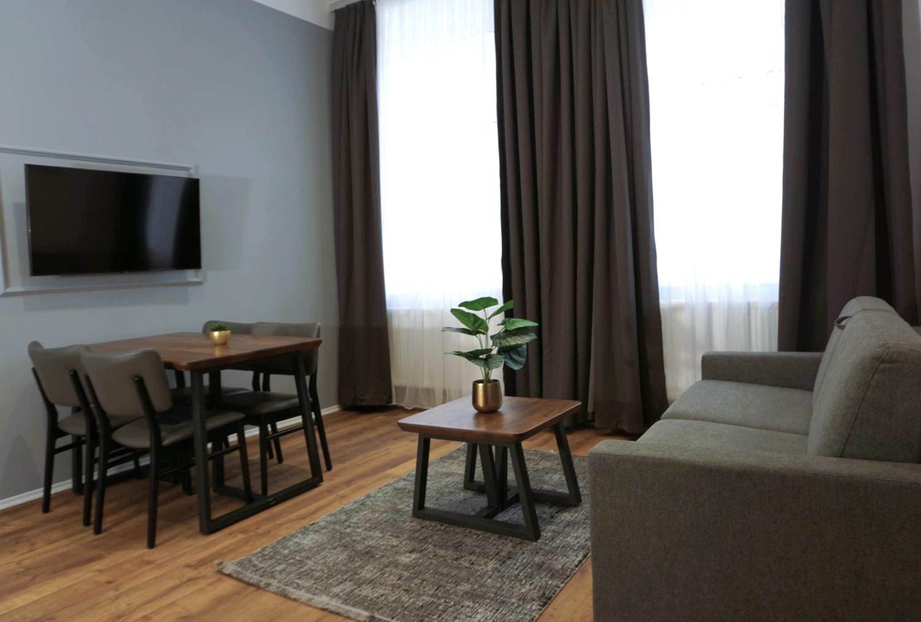 Viva La Vienna Apartments
