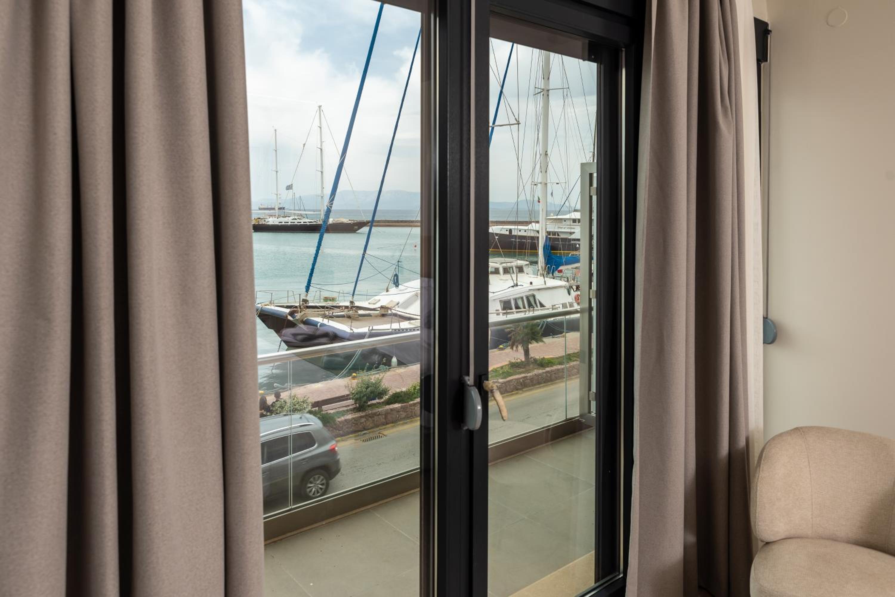 Hotel Tokyo Studios - Image 1