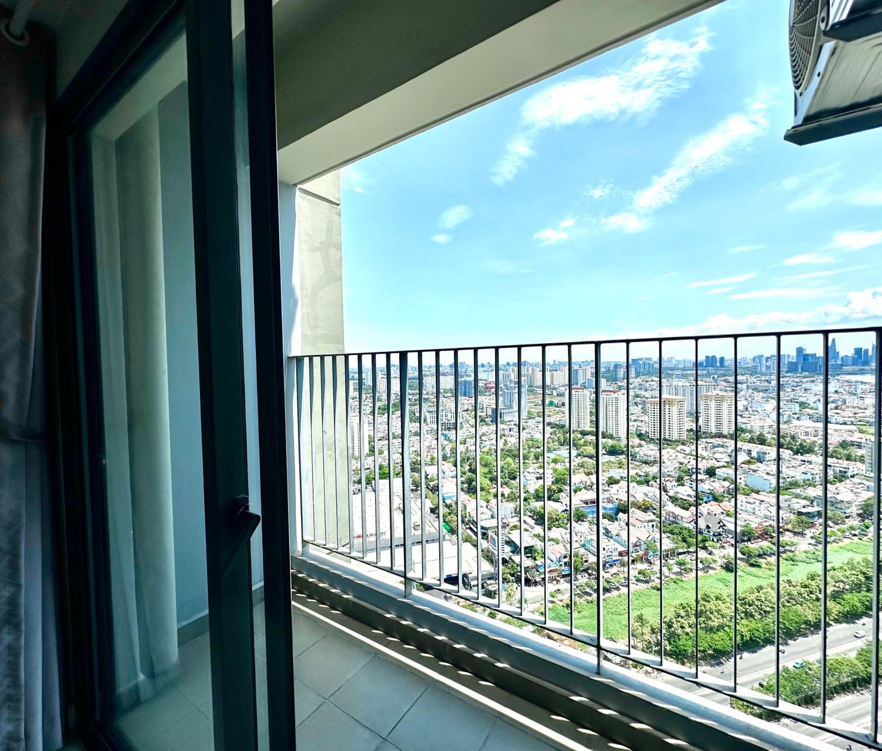 TopView 2BR- Masteri Thao Dien