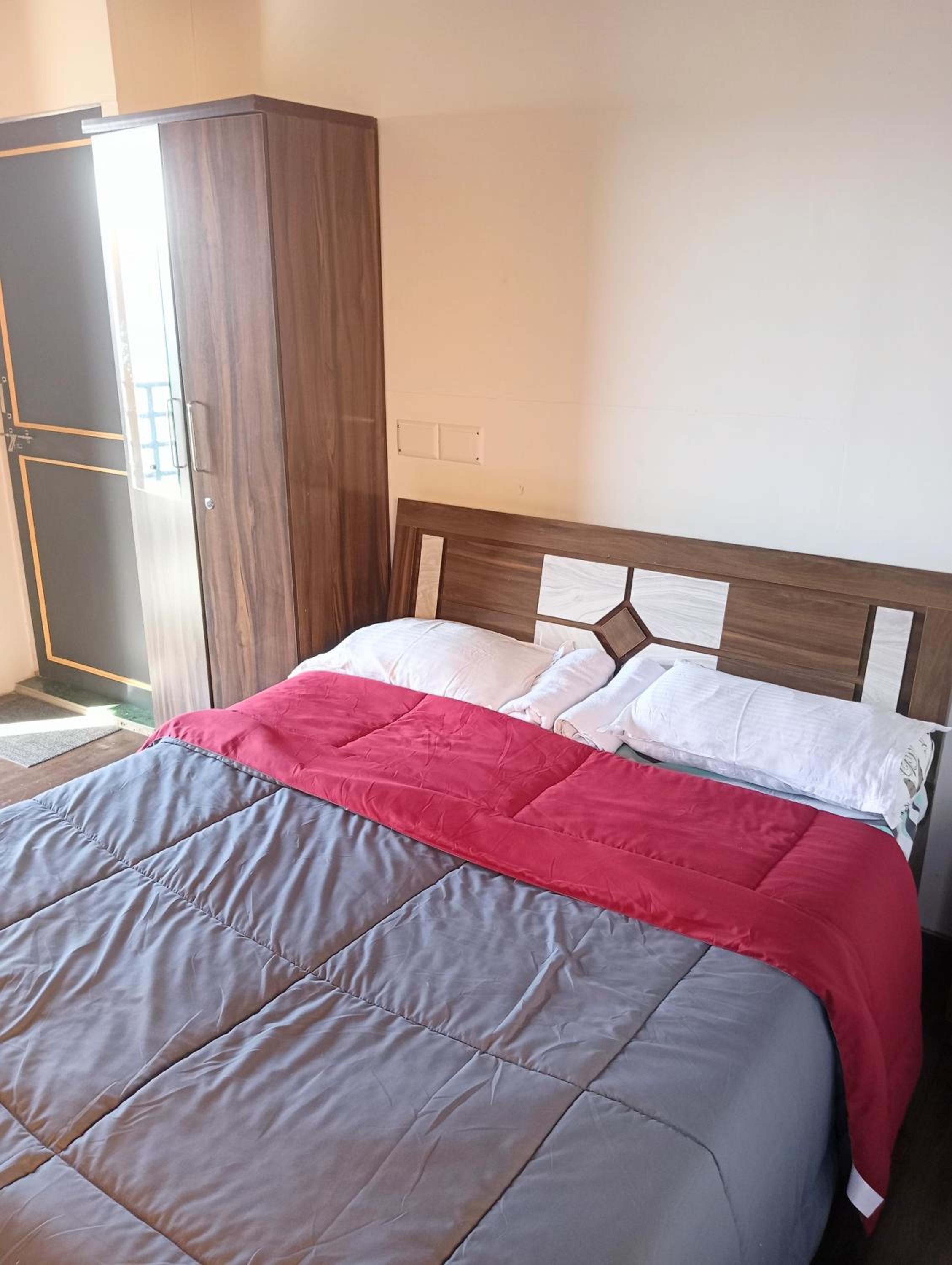 Western Valley Cottages , Panchagani view 5