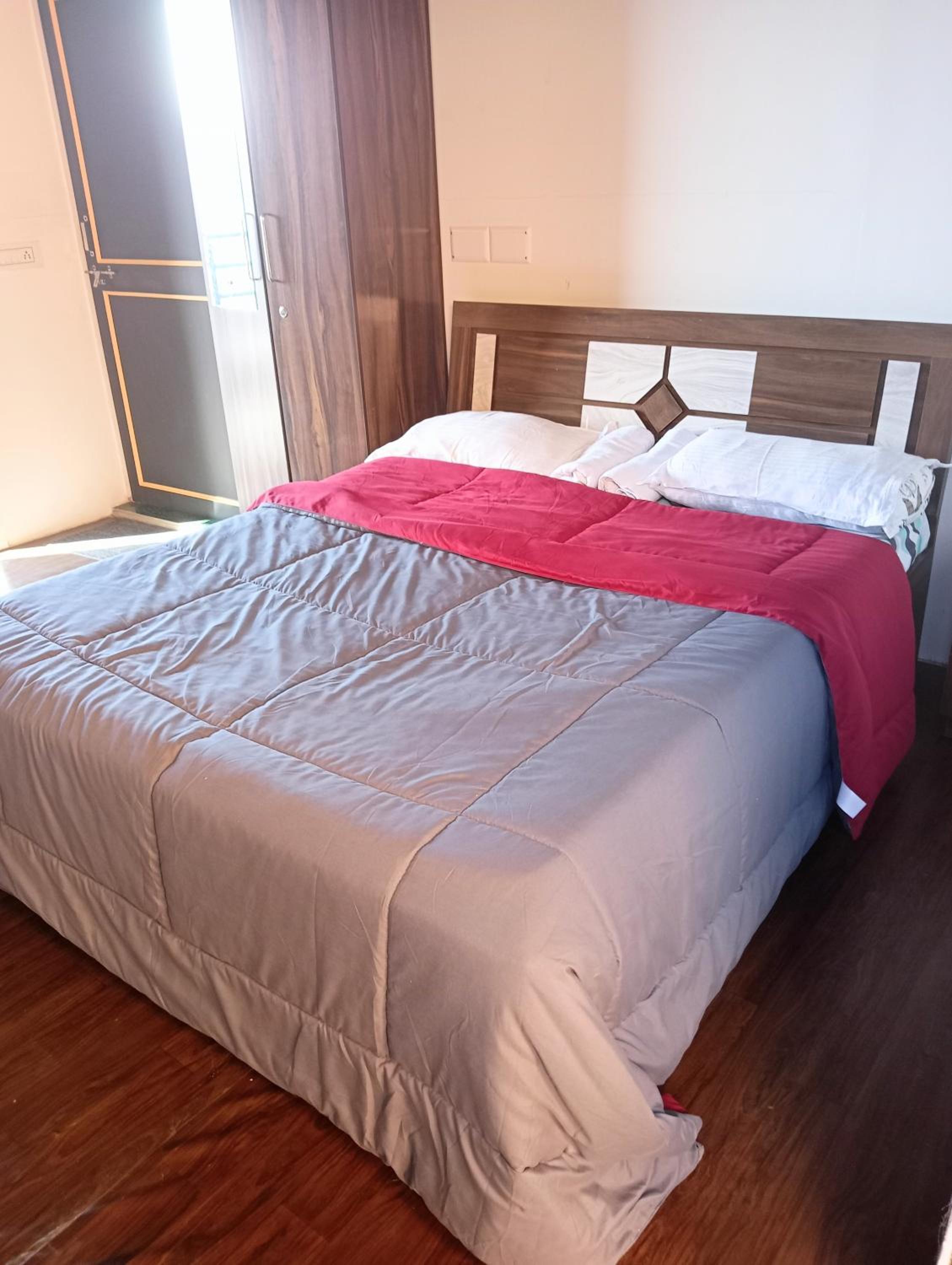 Western Valley Cottages , Panchagani view 4
