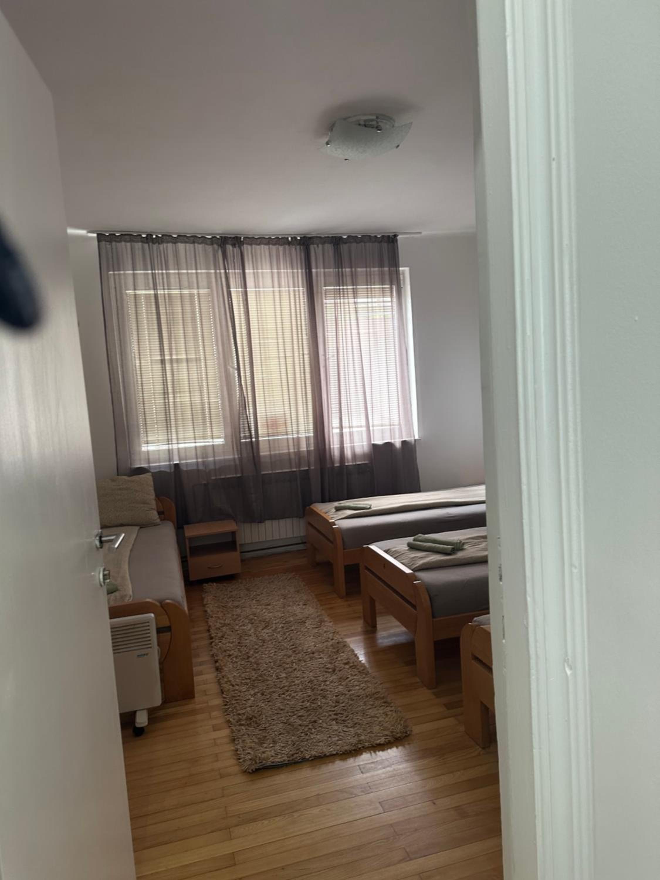 Elma Apartments