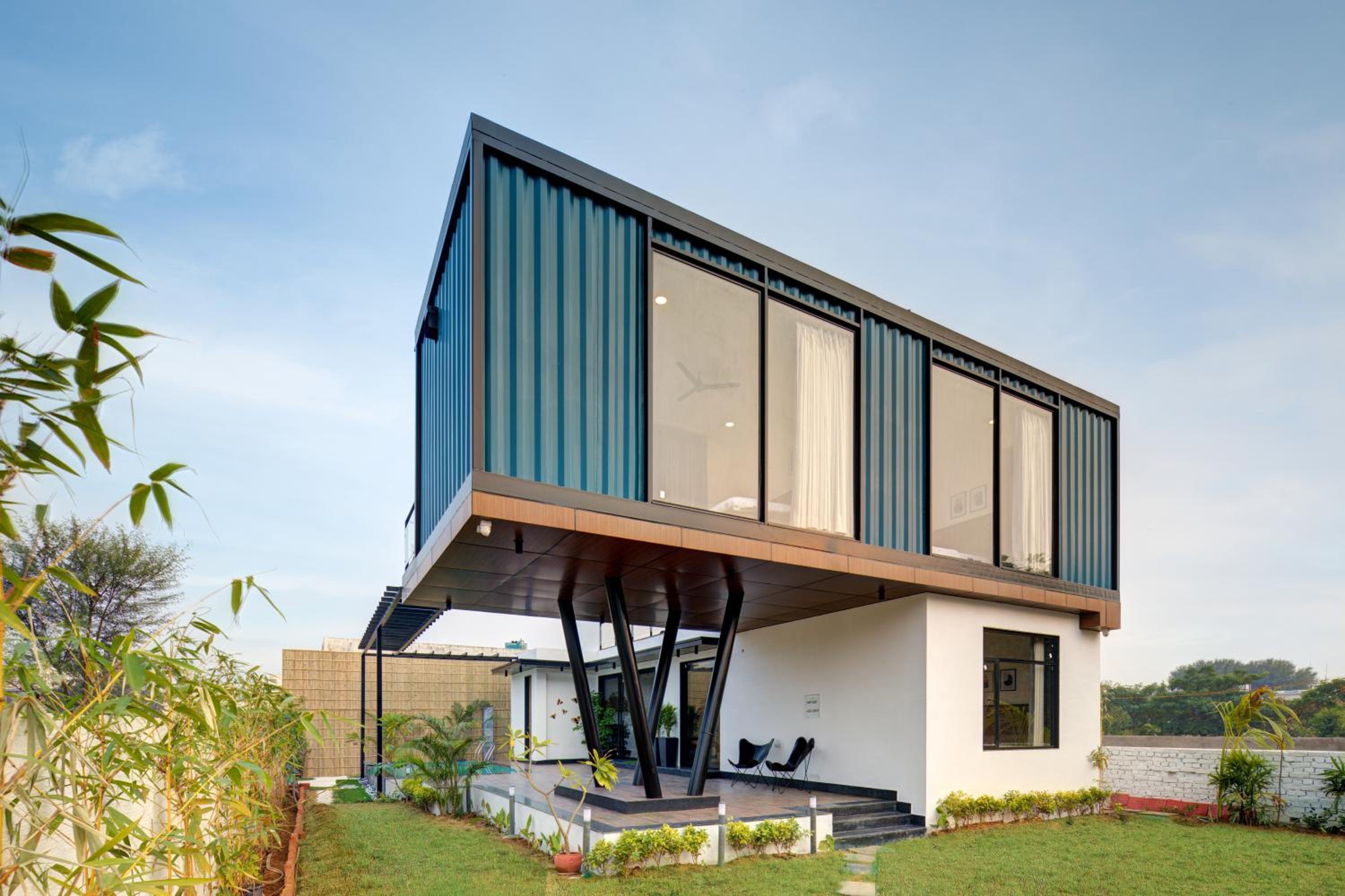 The Hanging Villa - A Luxury Pool Villa in Jaipur view 5
