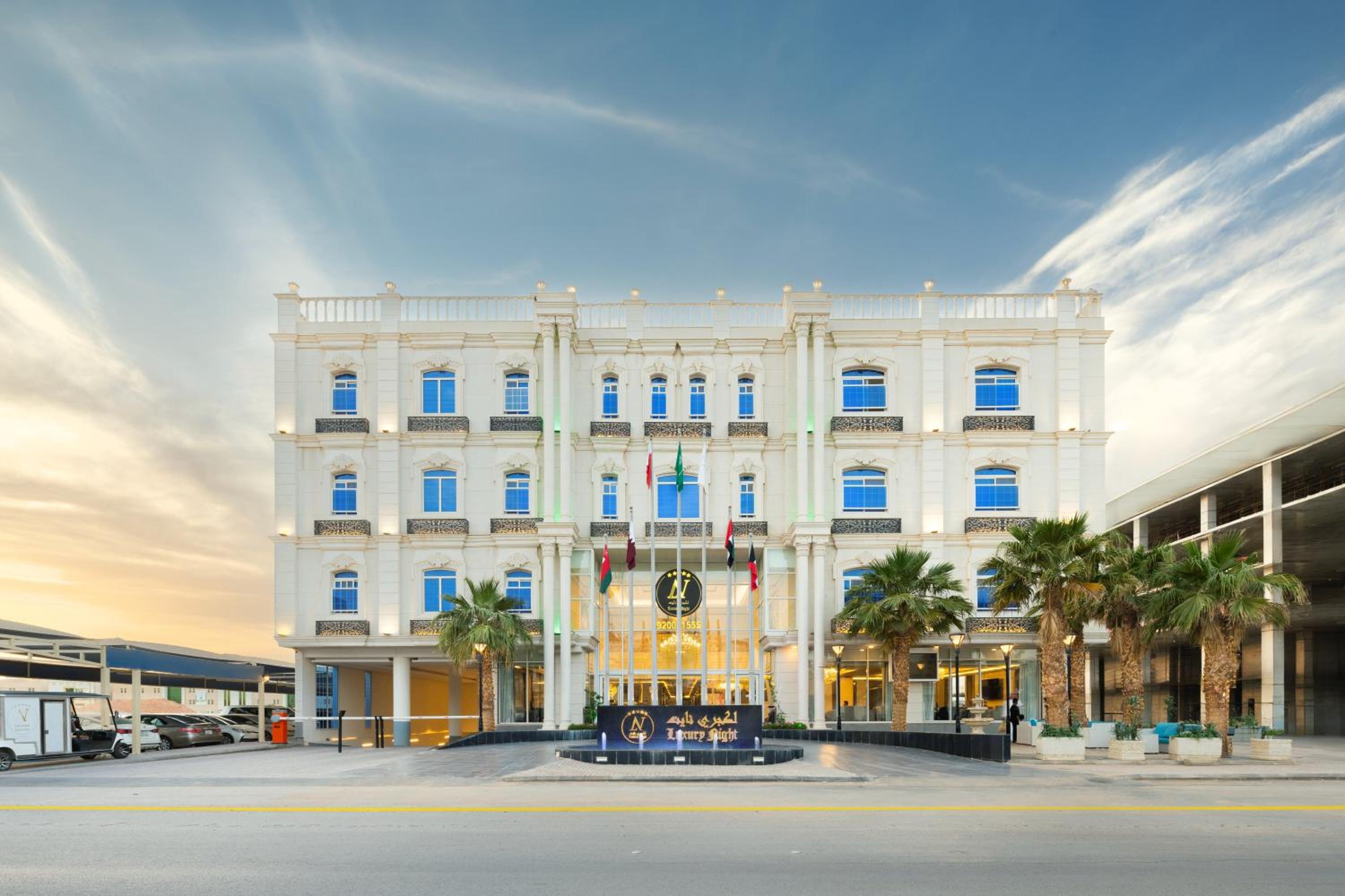 Hotel Luxury Night Hotel