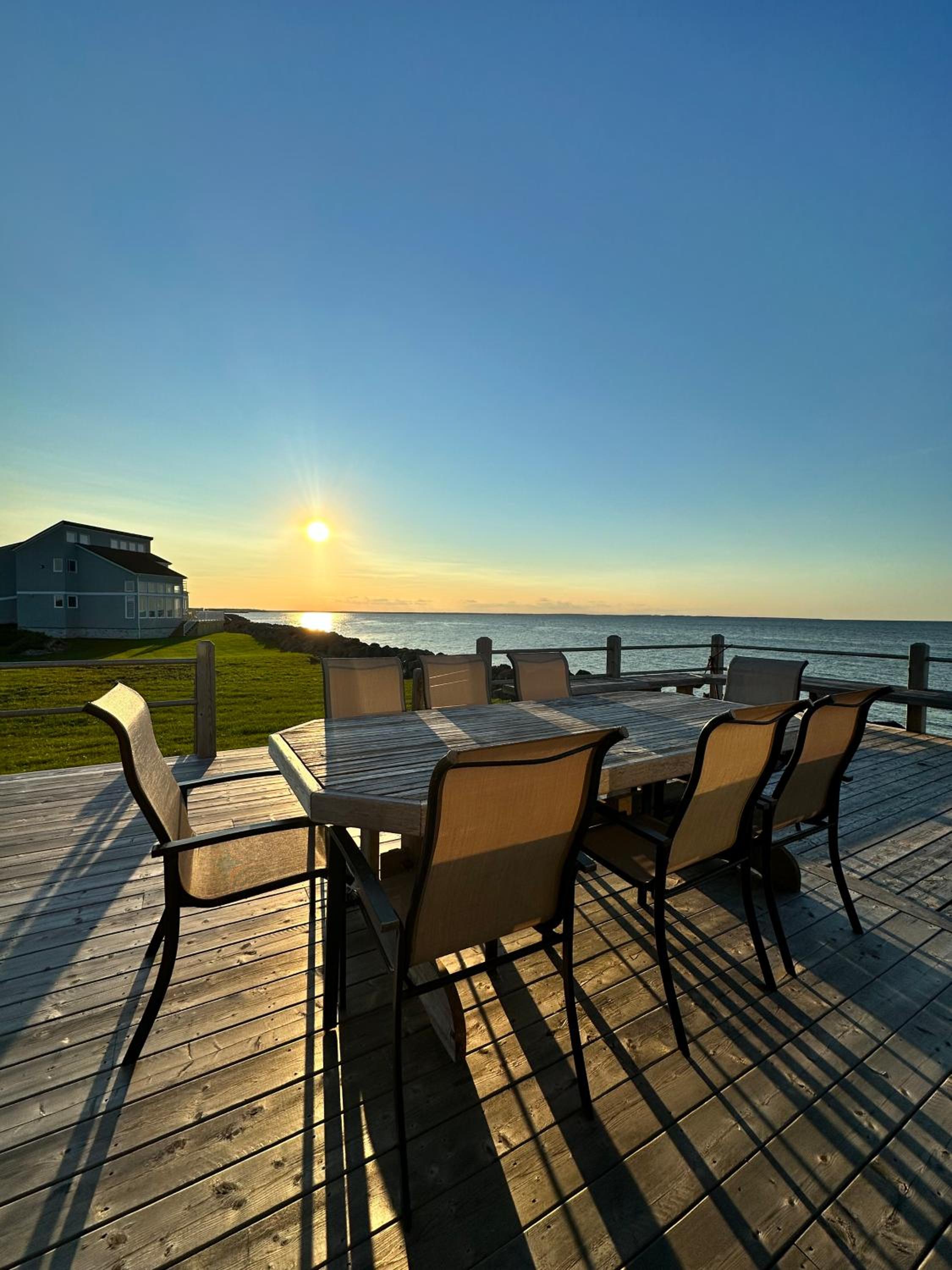 Ptit - 3 bedroom 2 bath Waterfront Oasis