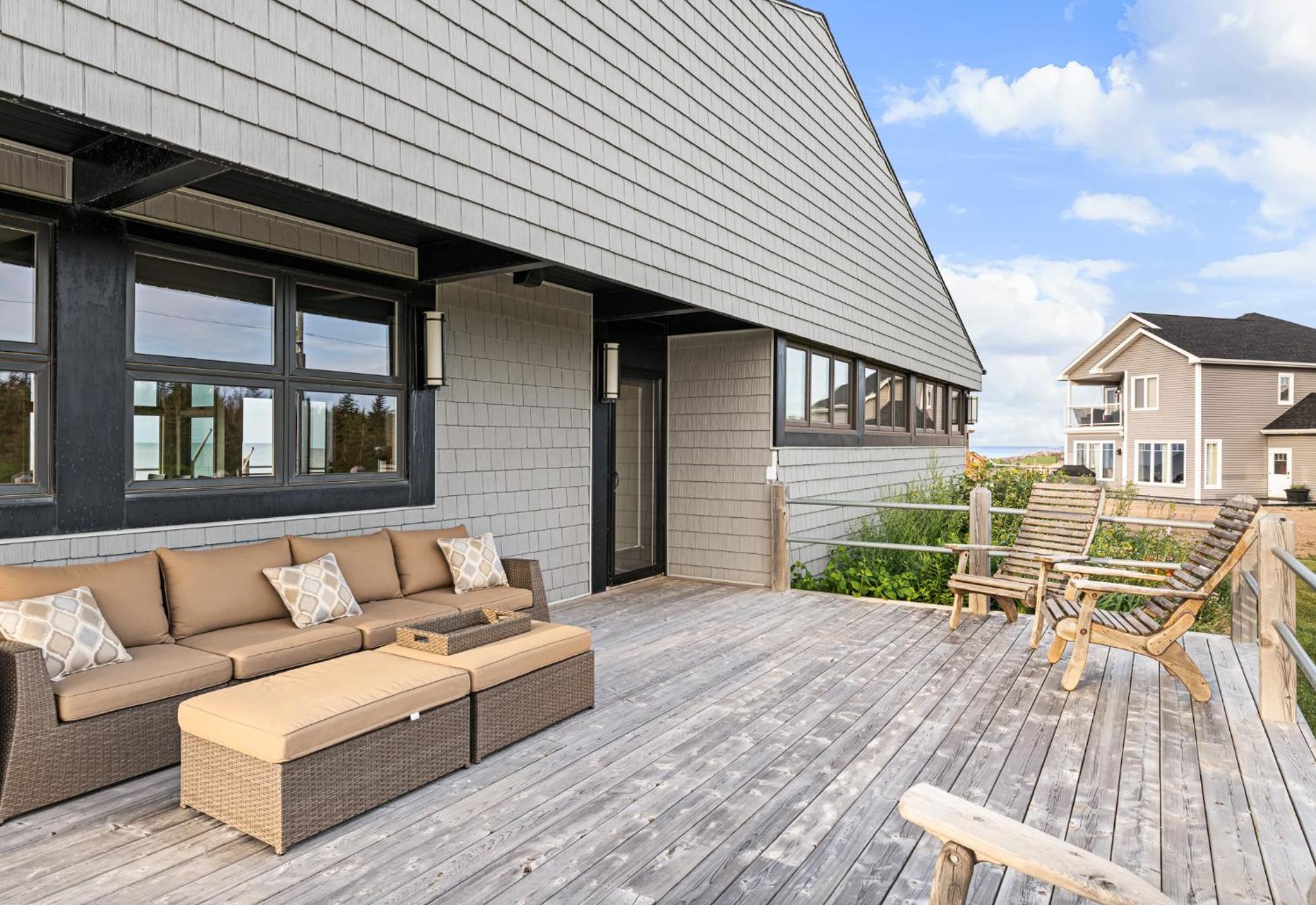 Ptit - 3 bedroom 2 bath Waterfront Oasis