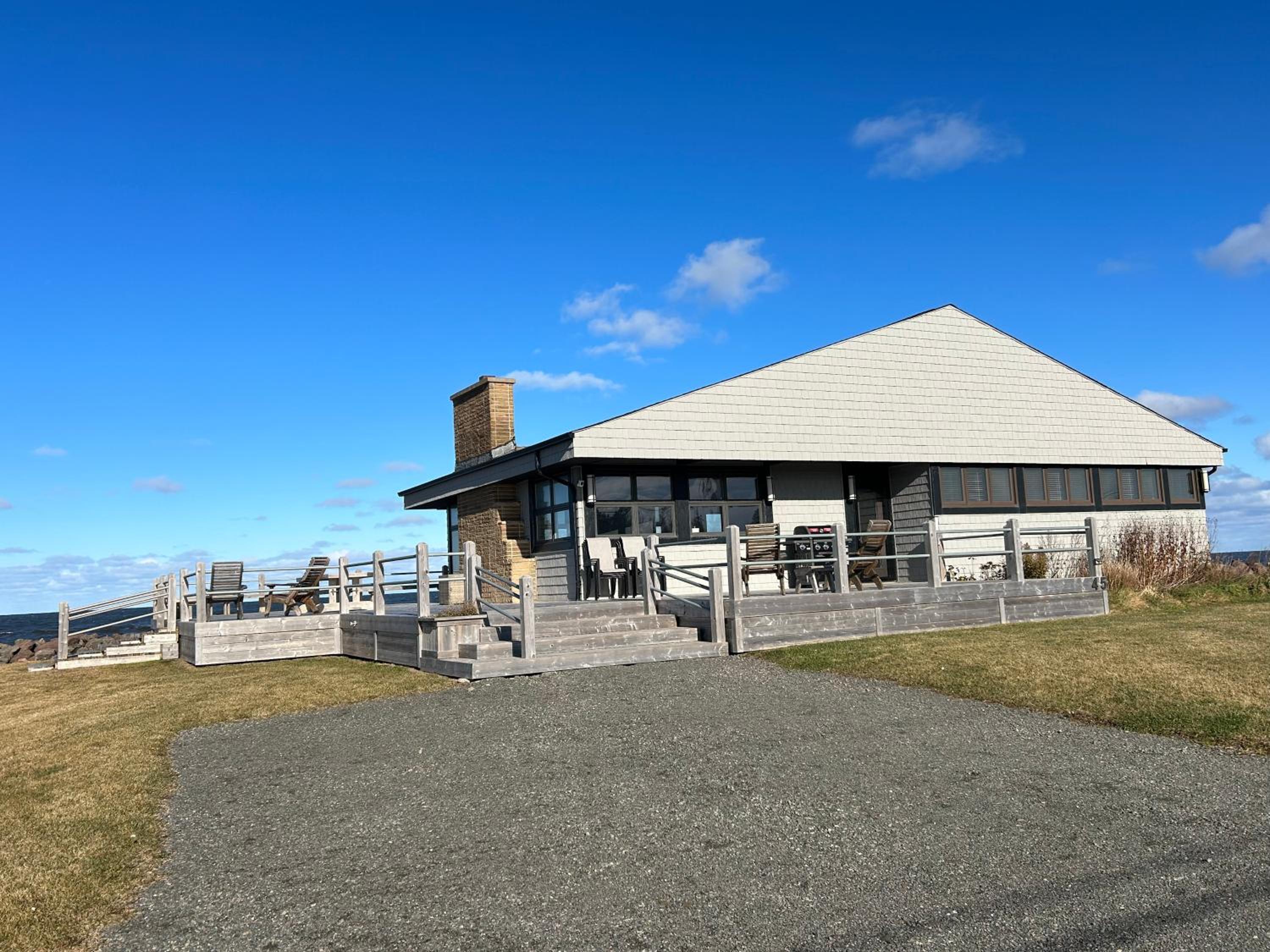 Ptit - 3 bedroom 2 bath Waterfront Oasis