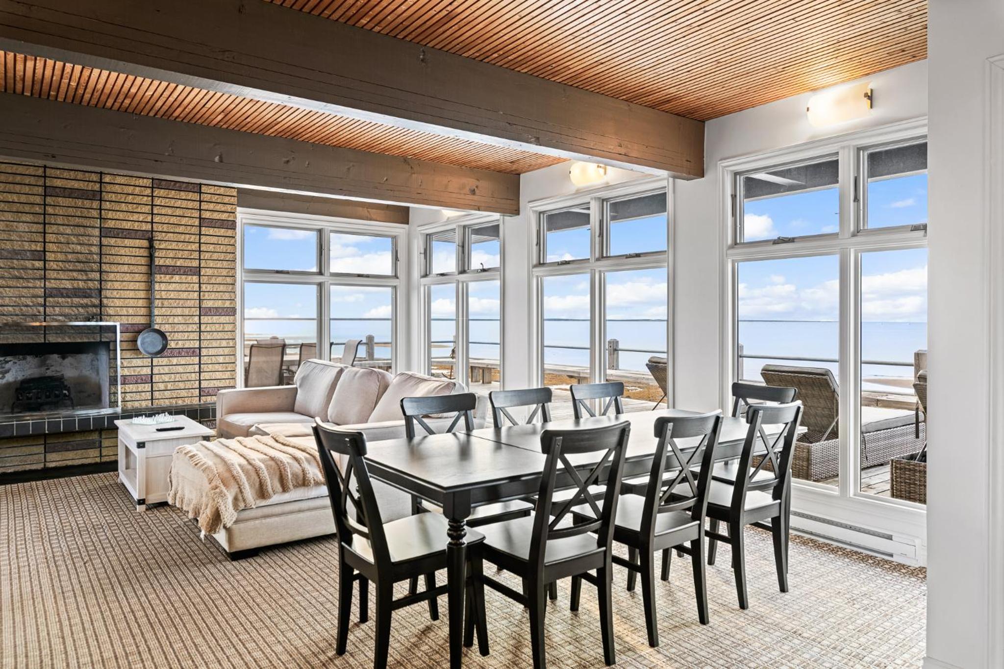 Ptit - 3 bedroom 2 bath Waterfront Oasis
