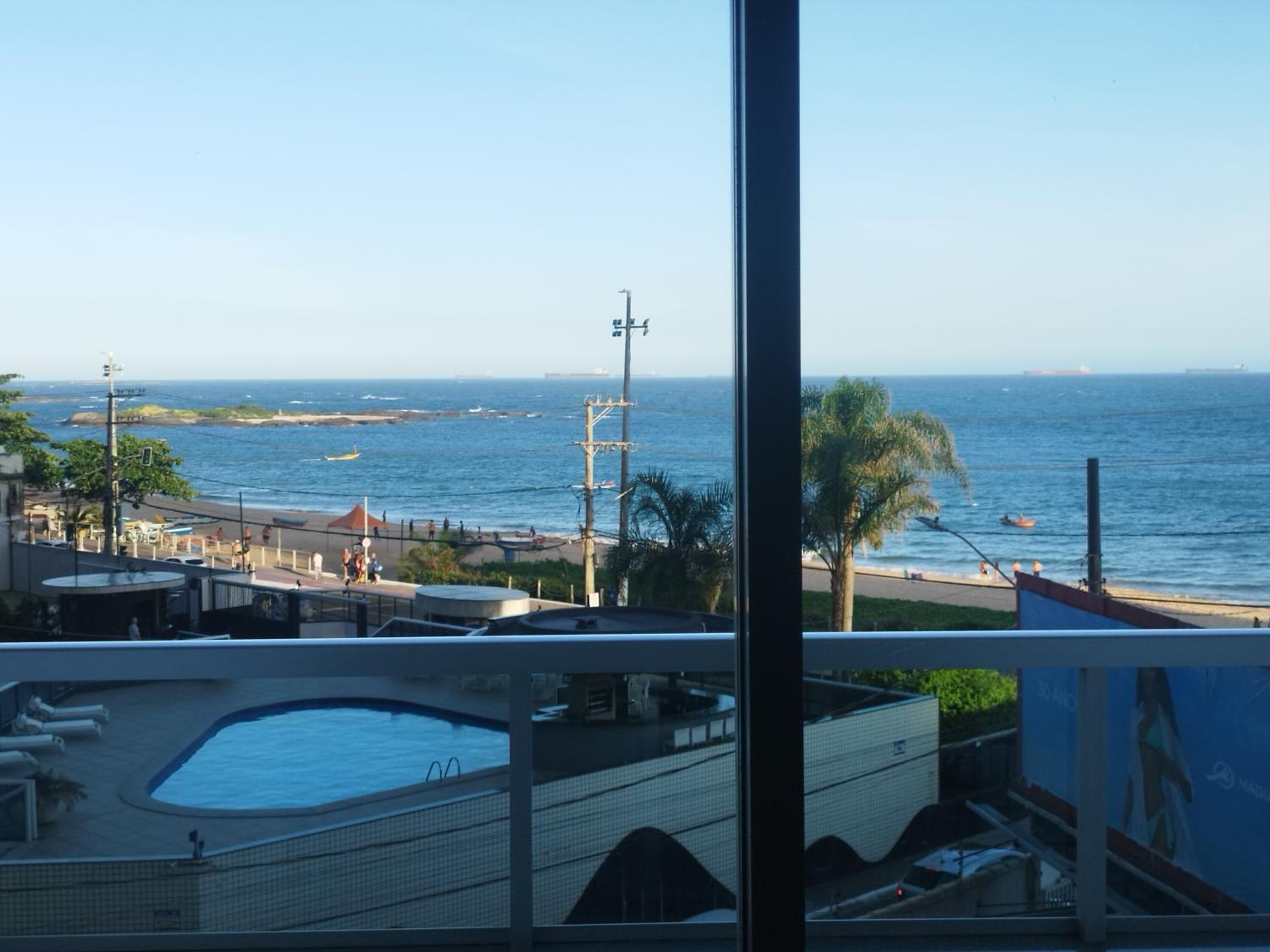 APTO 2QTOS SUIT FRENTE MAR DE ITAPOÃ VILA VELHA ES BRASIL