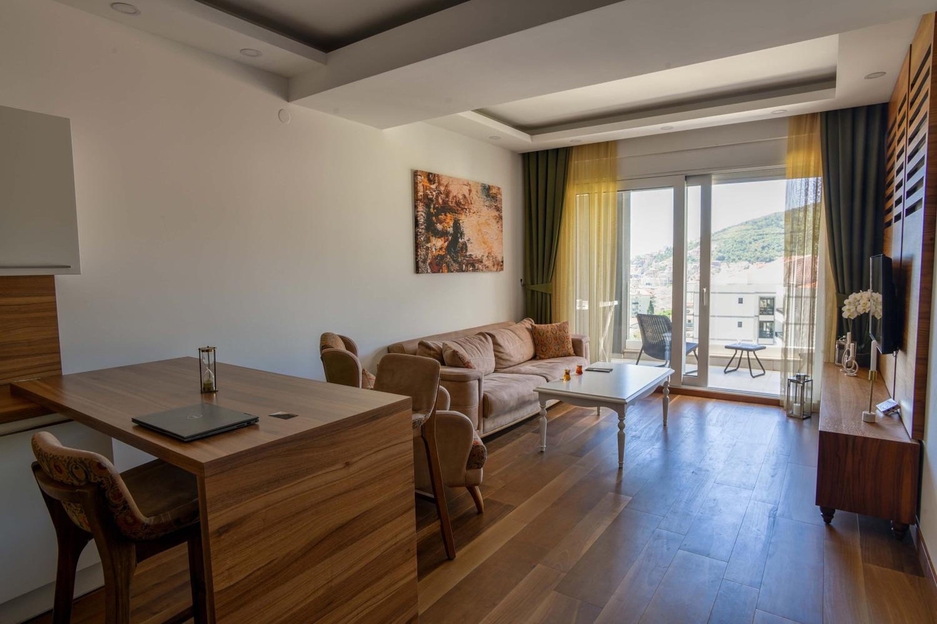 New Chill and Go Apartments