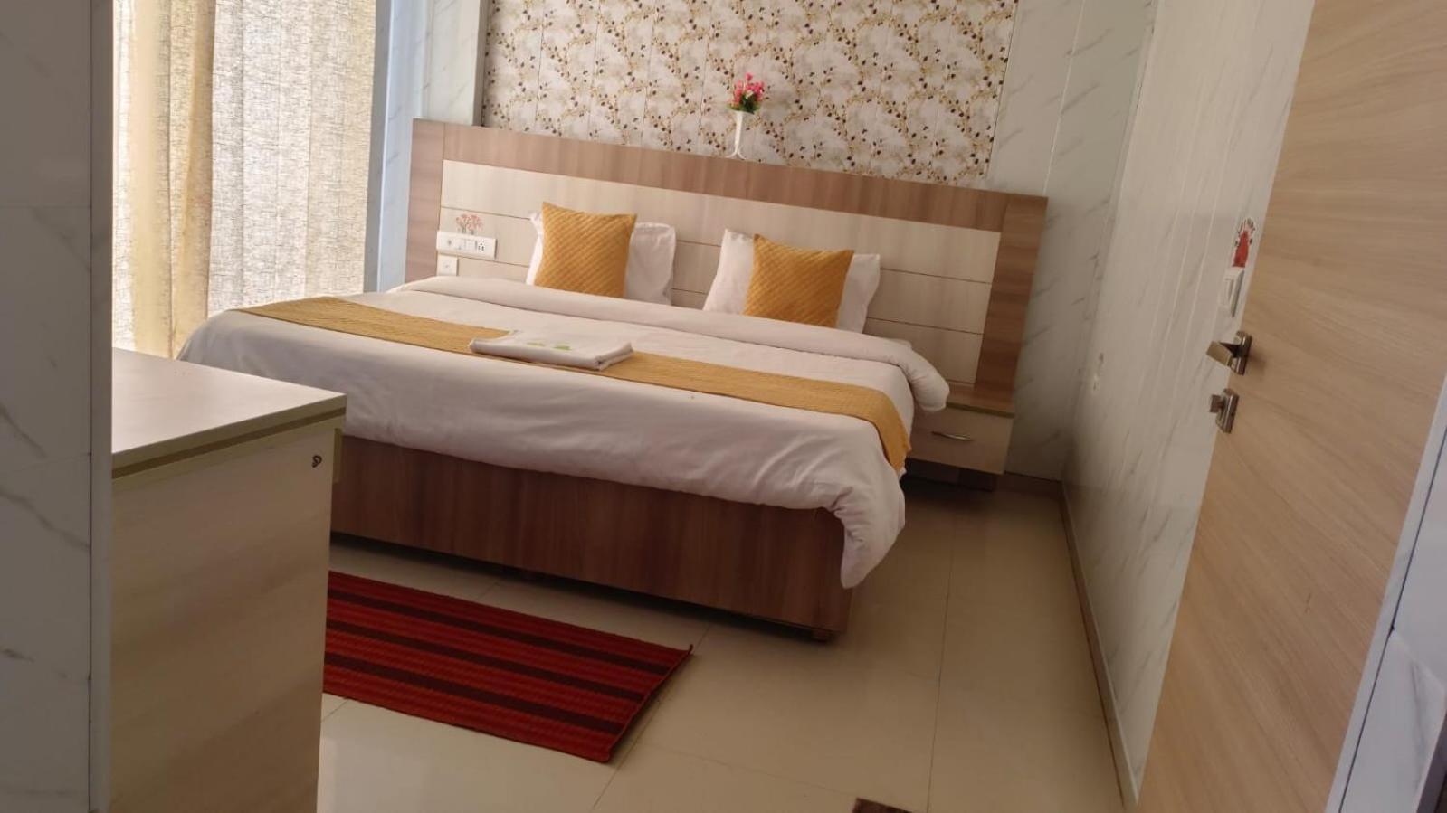 Jain luxury studio omaex view 2