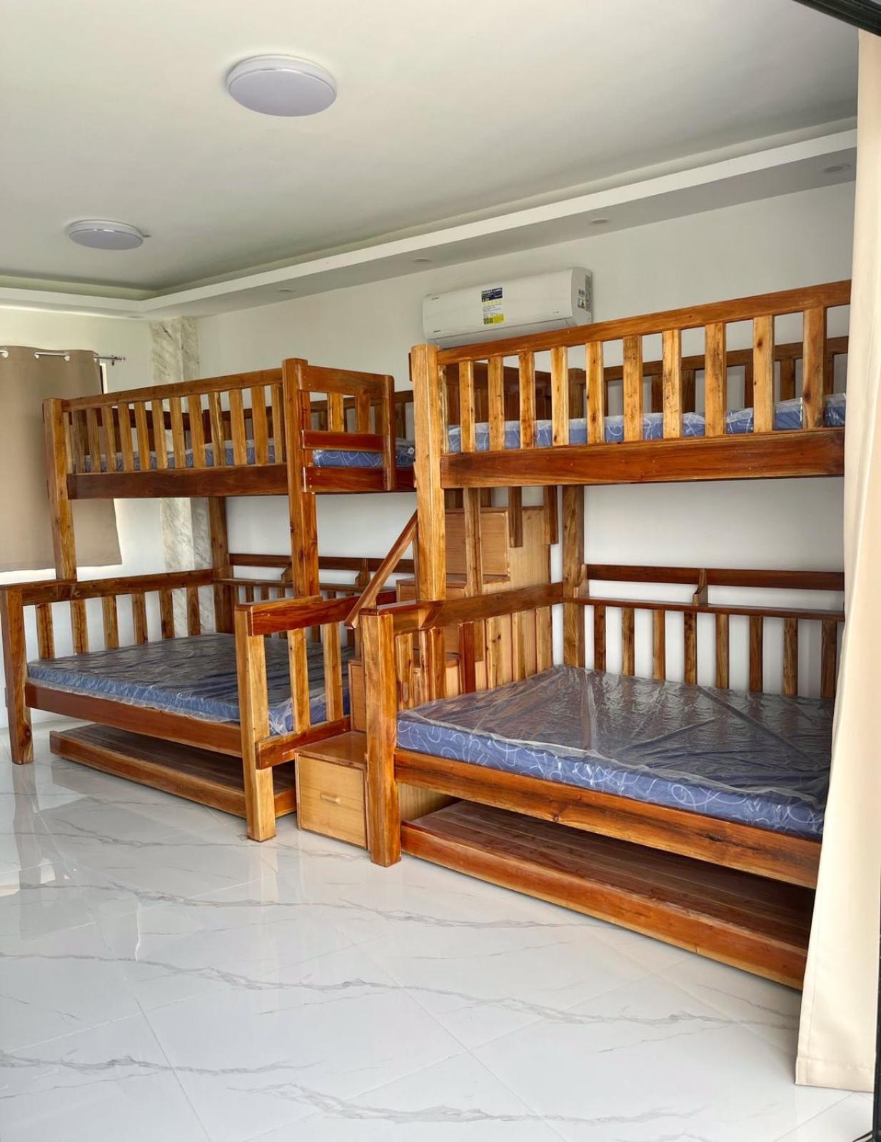 Jacobs Makiling Lakeview Resort