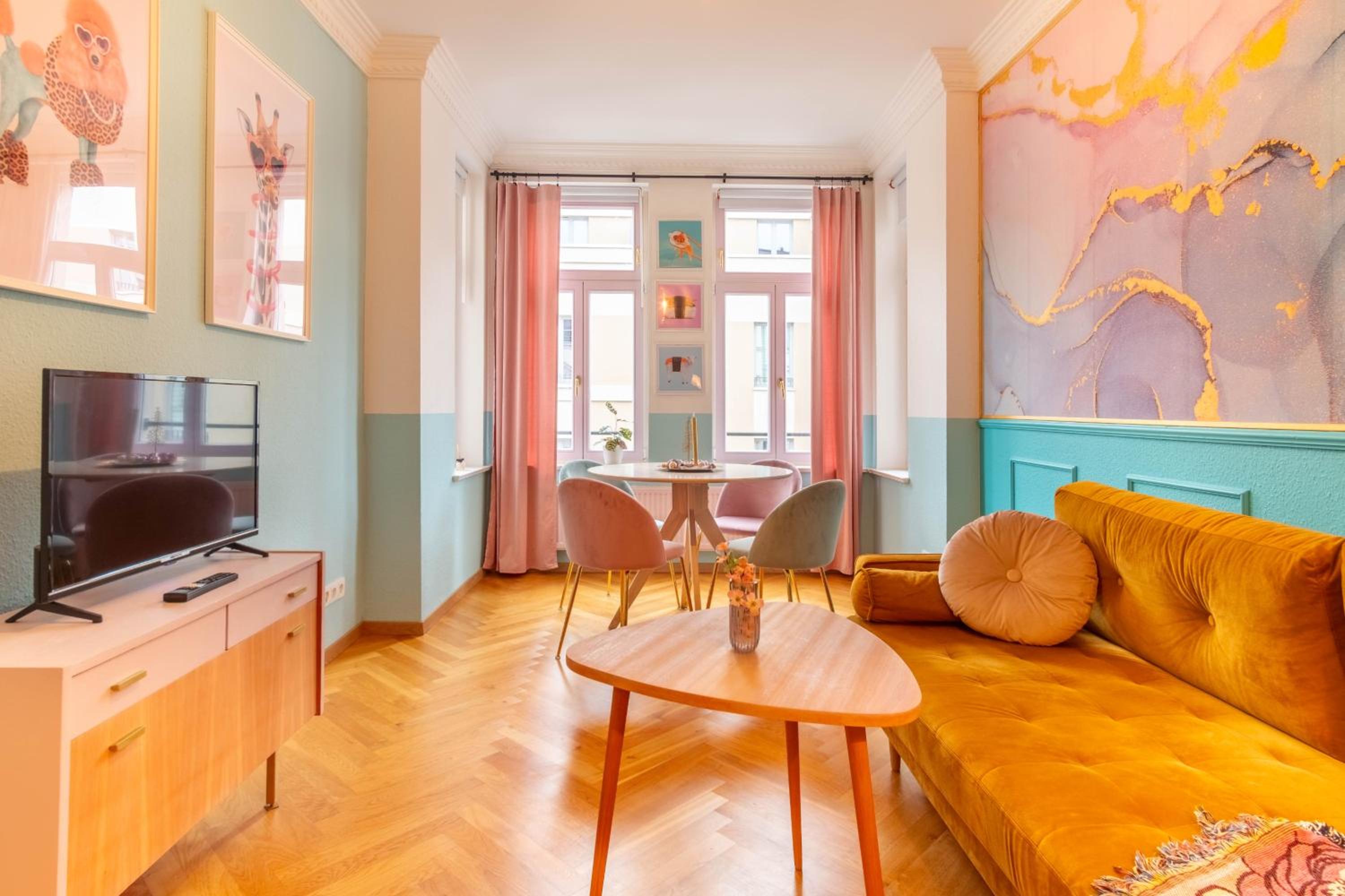 colorful, working place, Netflix, sight seeing