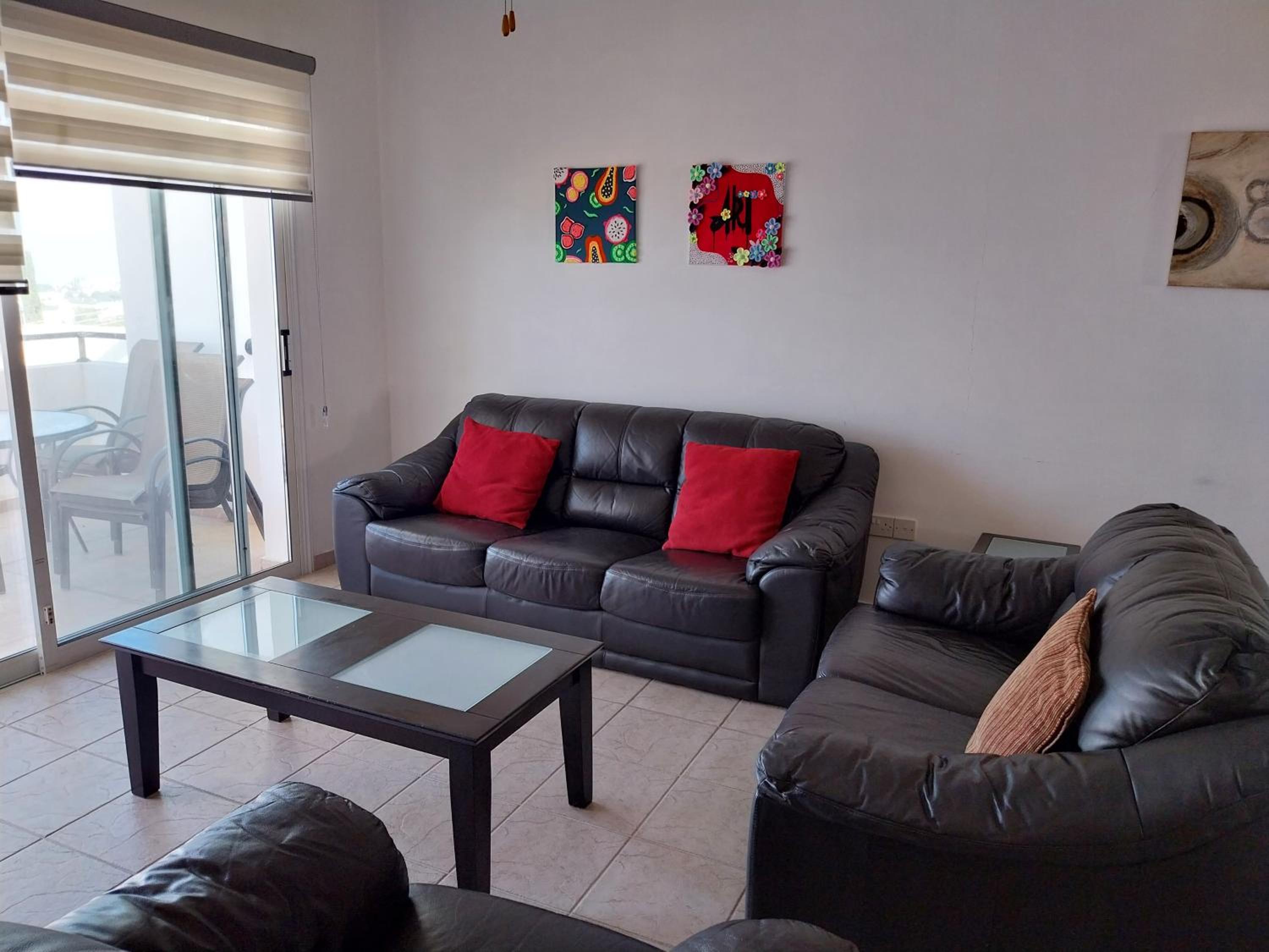 THREE BEDROOMS APT AT MESA CHORIO