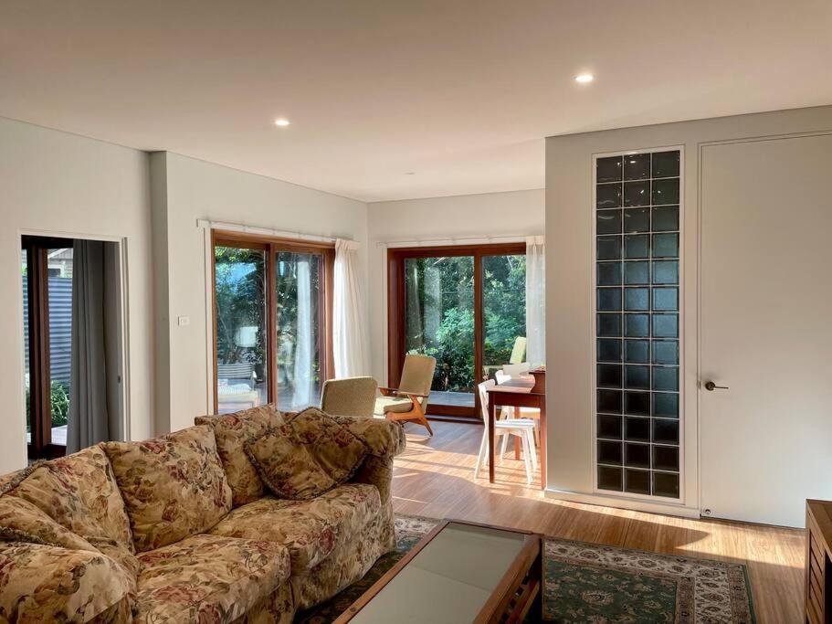 Tranquil 2 bedroom Garden Apart