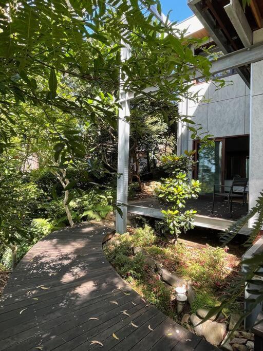 Tranquil 2 bedroom Garden Apart