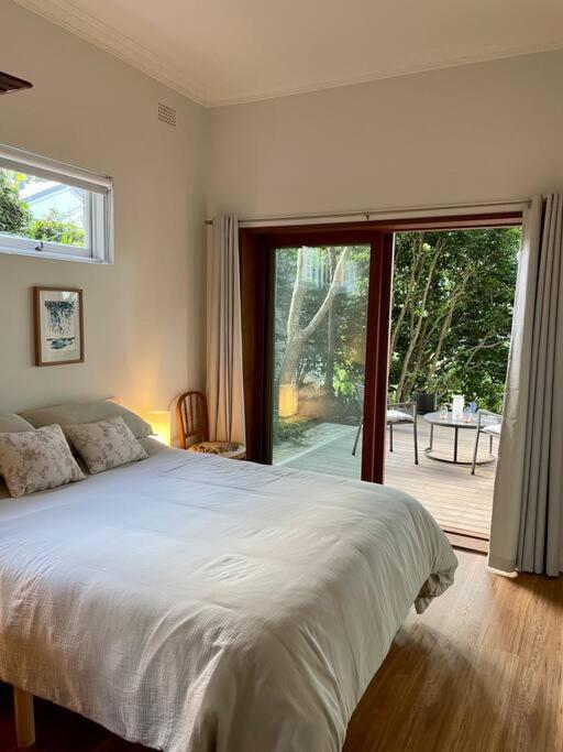 Tranquil 2 bedroom Garden Apart