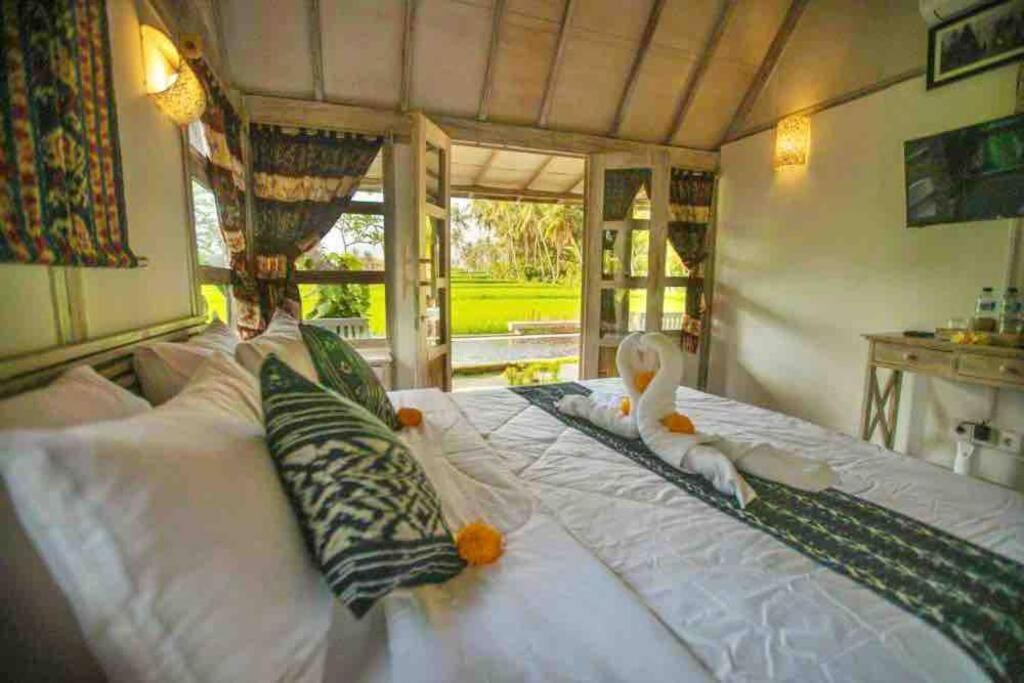5BR Rustic Villa Private Pool in Ubud view 4