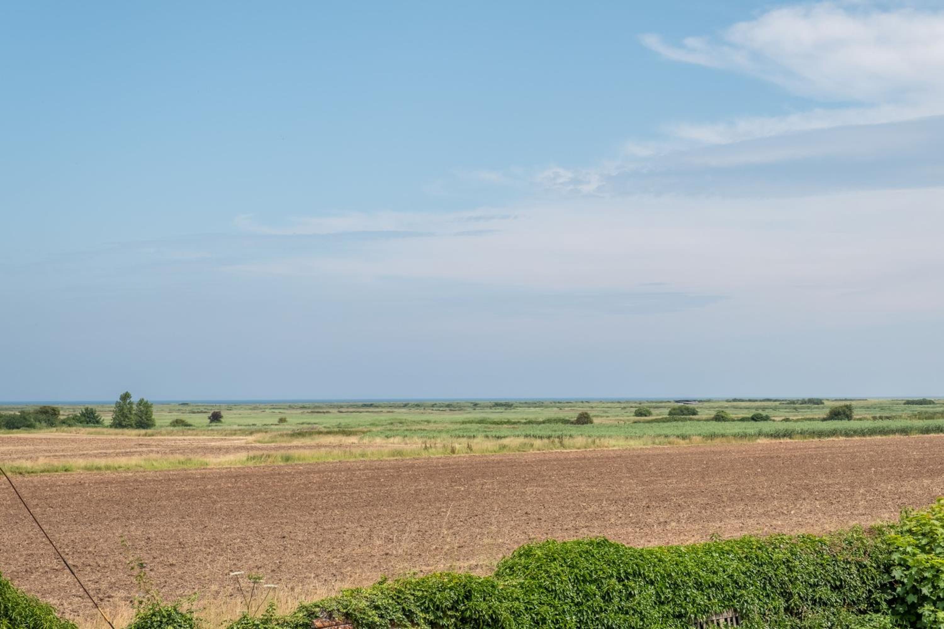 4 Malthouse Cottages - Thornham view 5