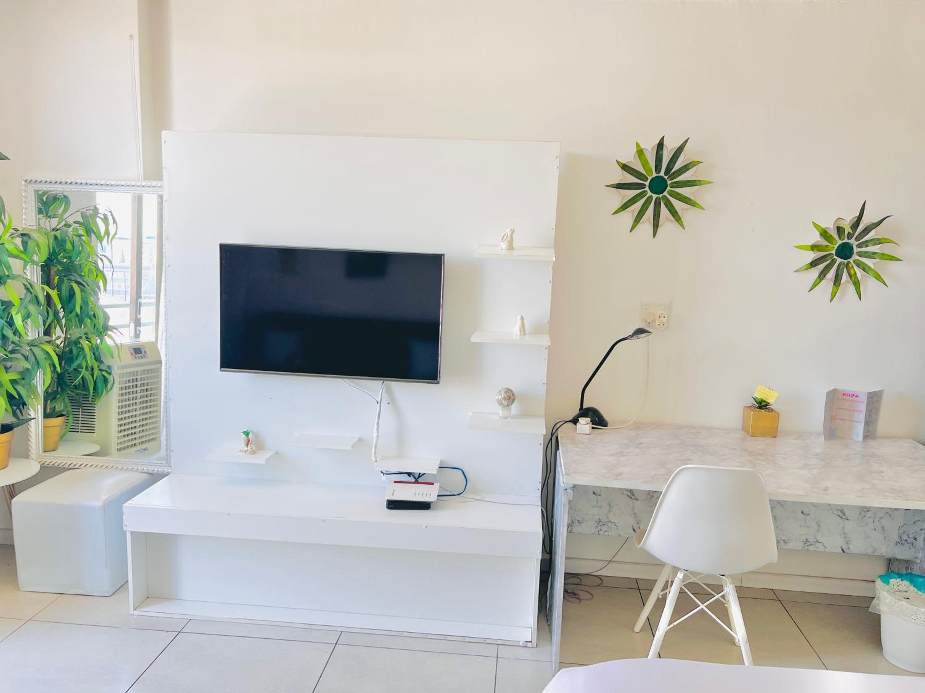 C-junction studio apartment