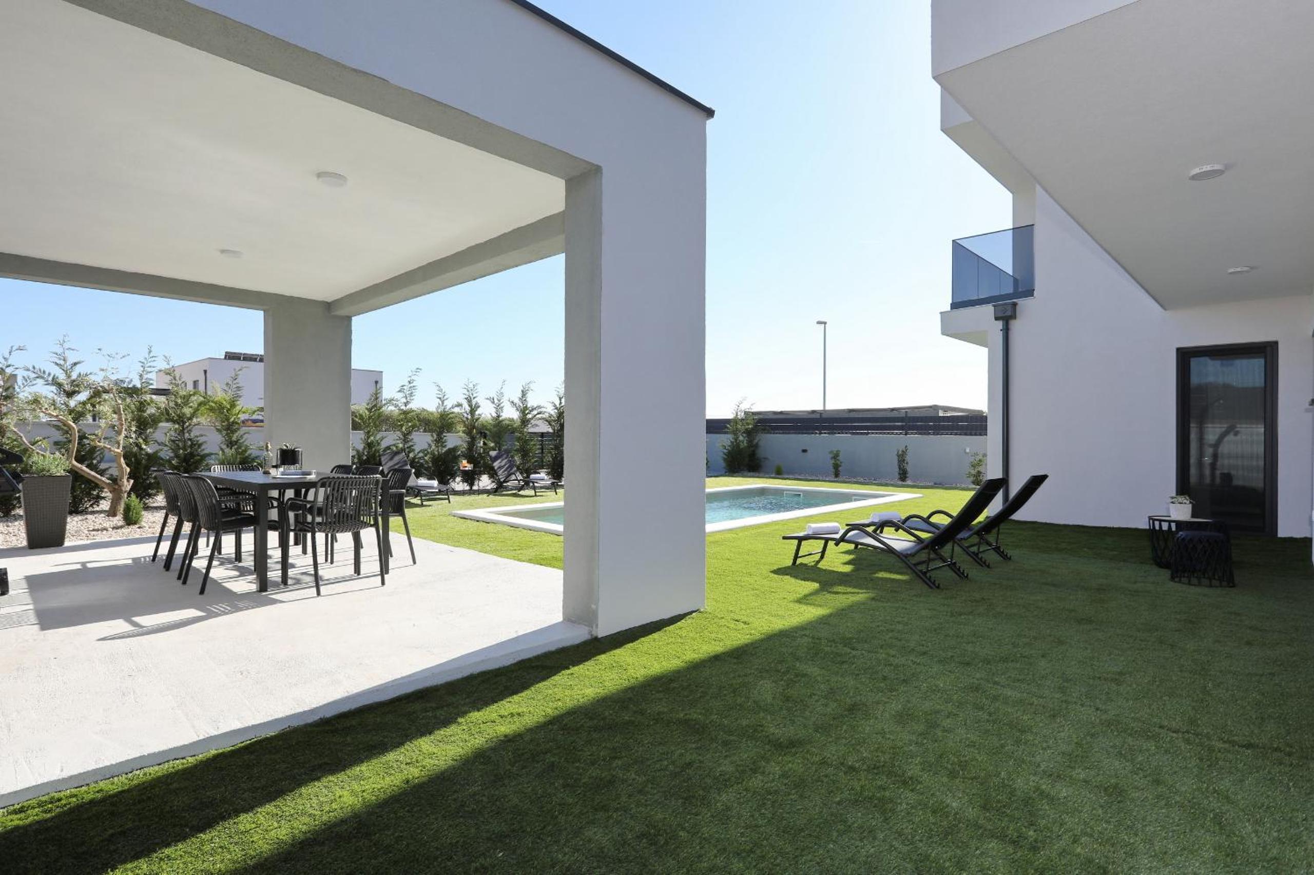 Villa Cvit Mediterana with heated pool
