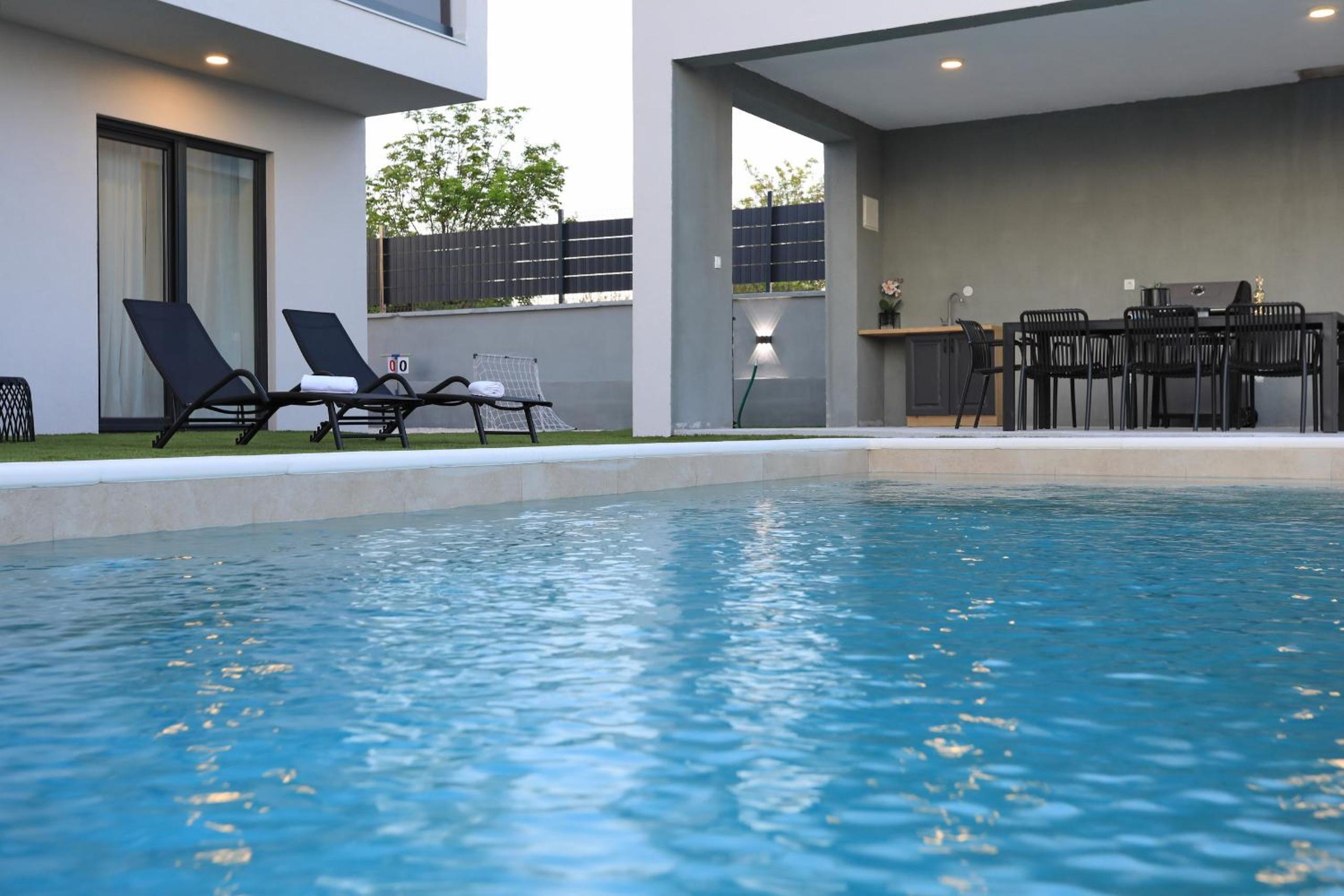 Villa Cvit Mediterana with heated pool
