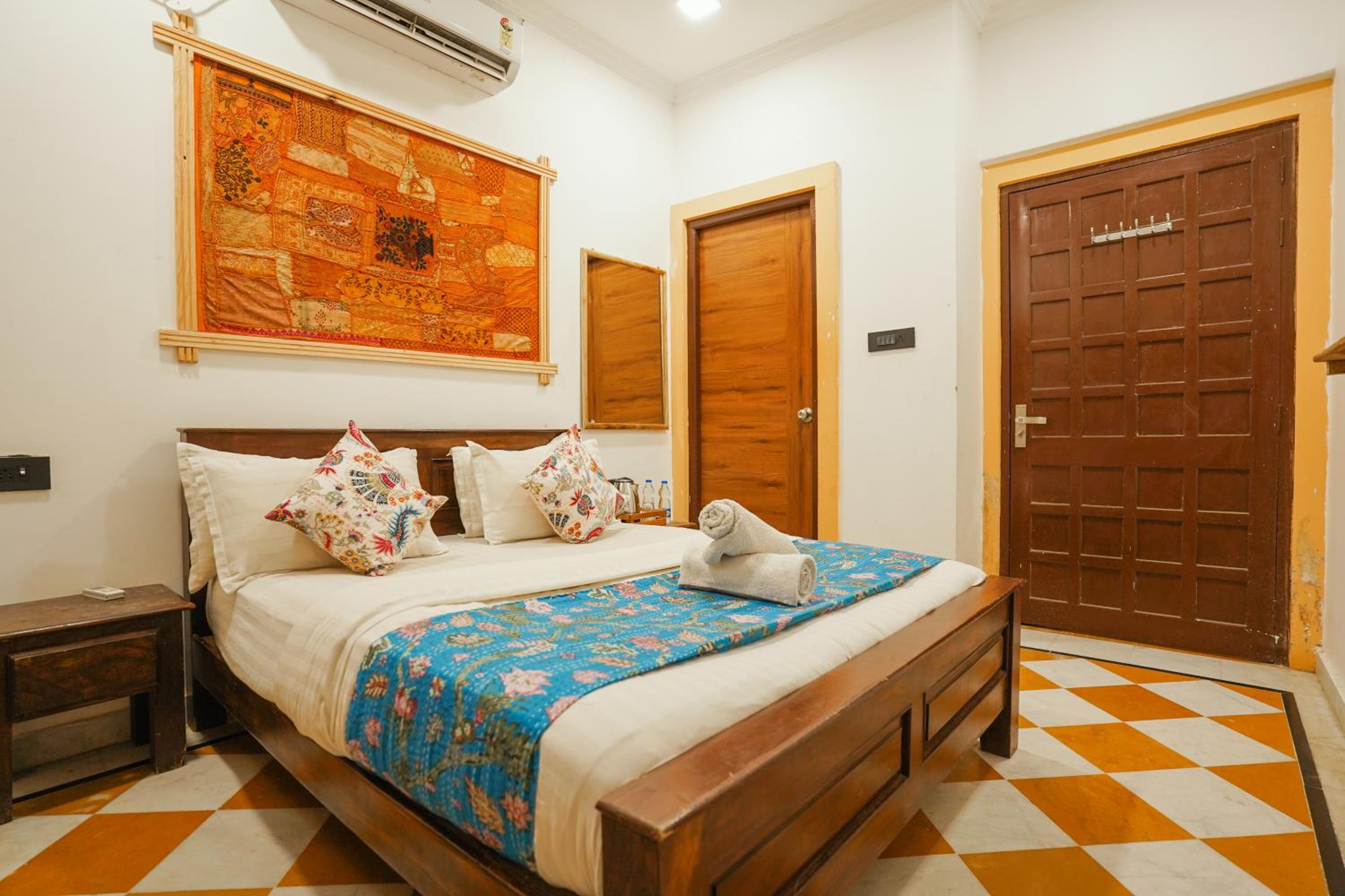Explore Hostel Life Jaisalmer