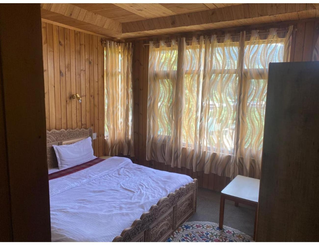 Roshan Resorts, Phalgham
