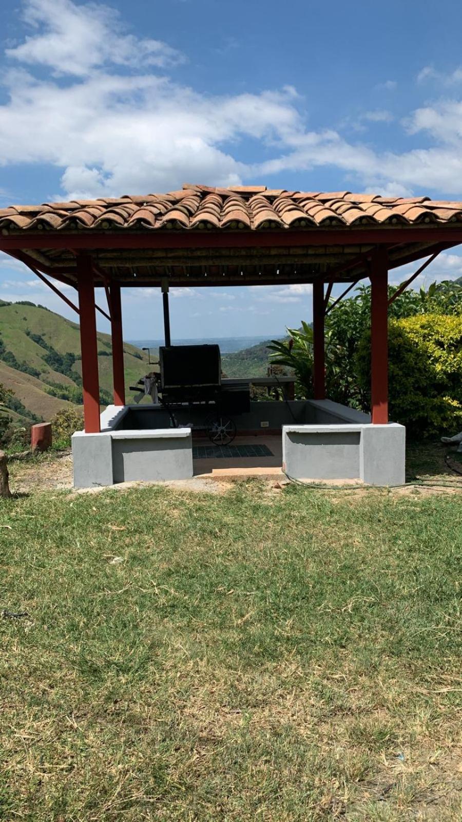 Finca La Macarena by Welttisch