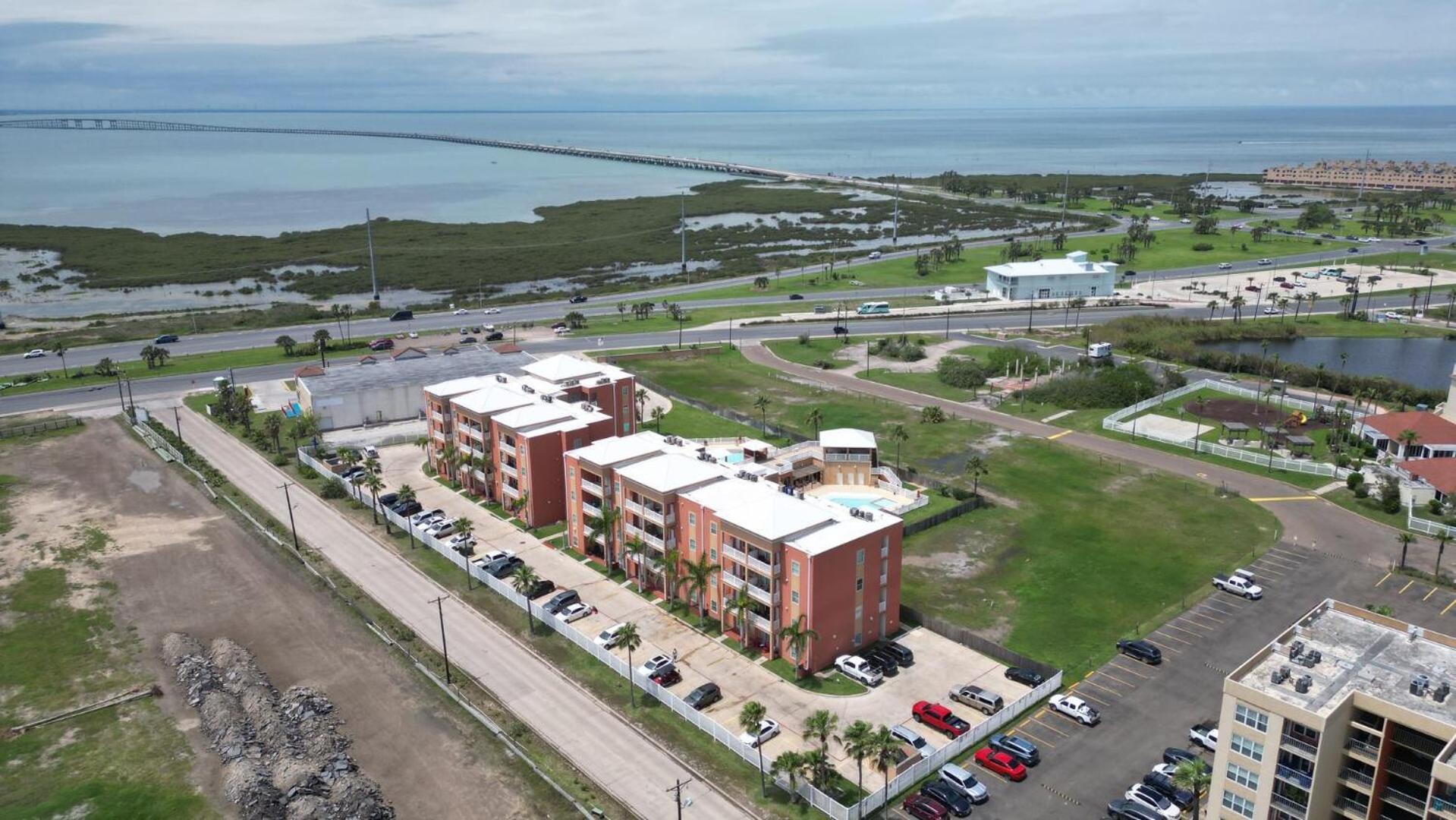 La Isla F102