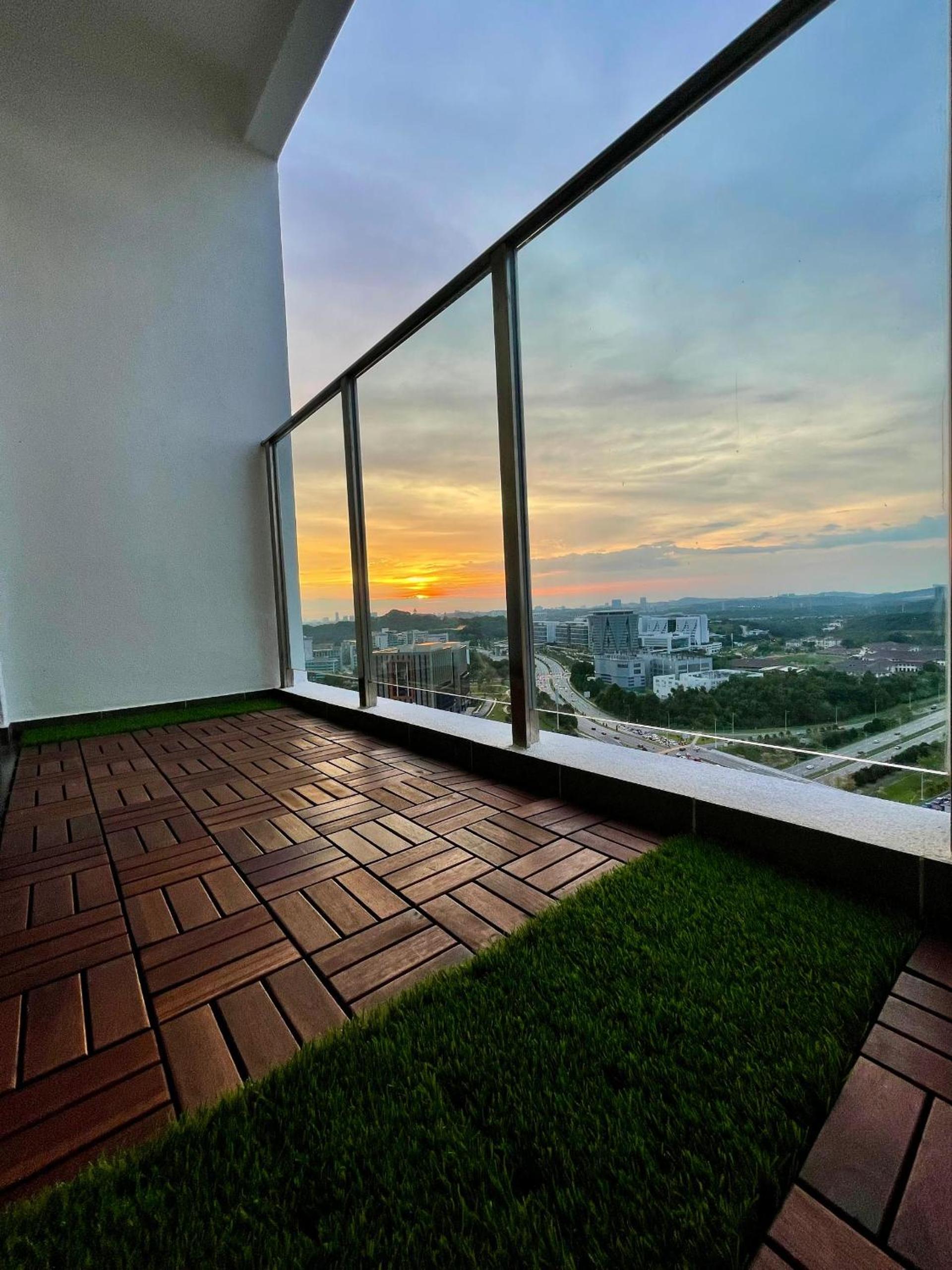 AZ Seraya - Long Term Rental photo 2