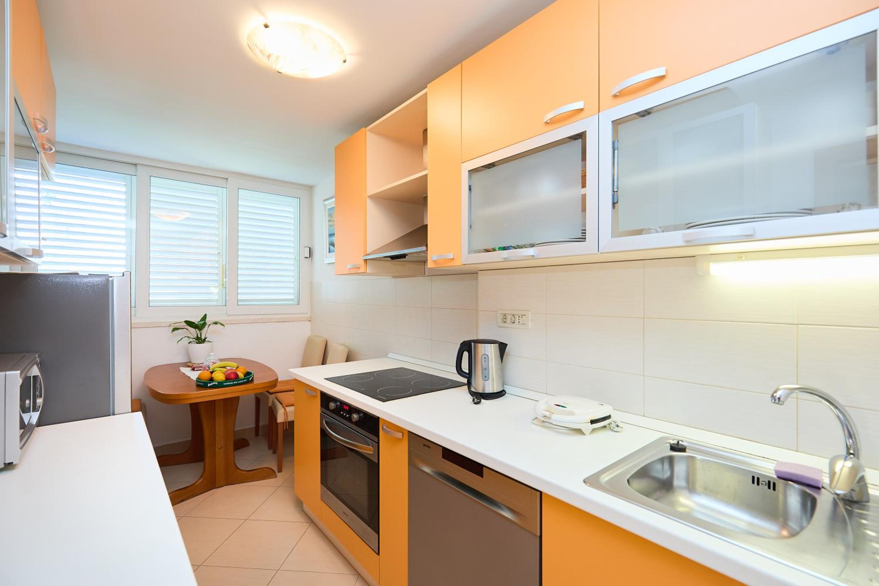 Apartment Promenada- 4pax with Parking