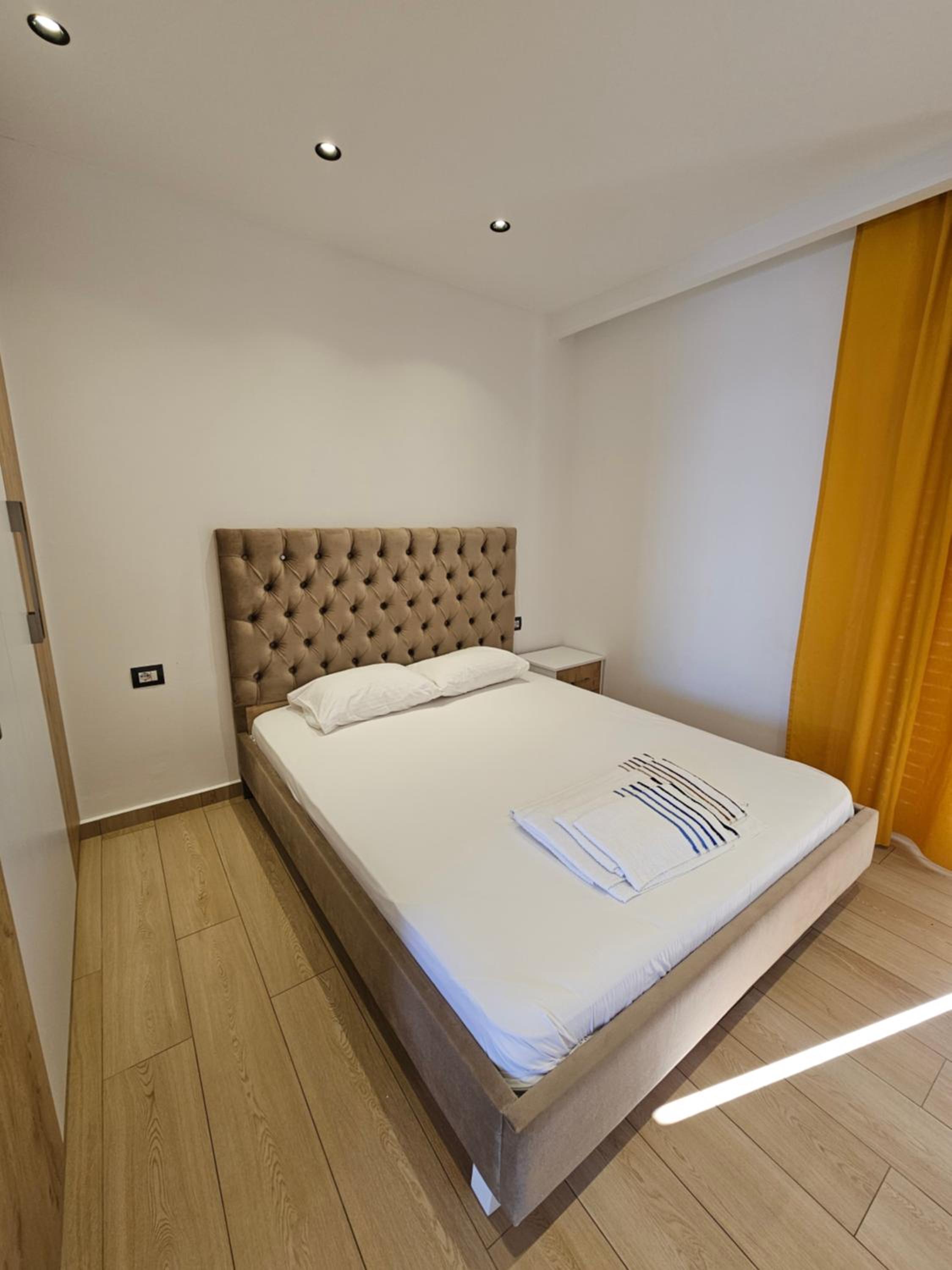 Ledion Apartments