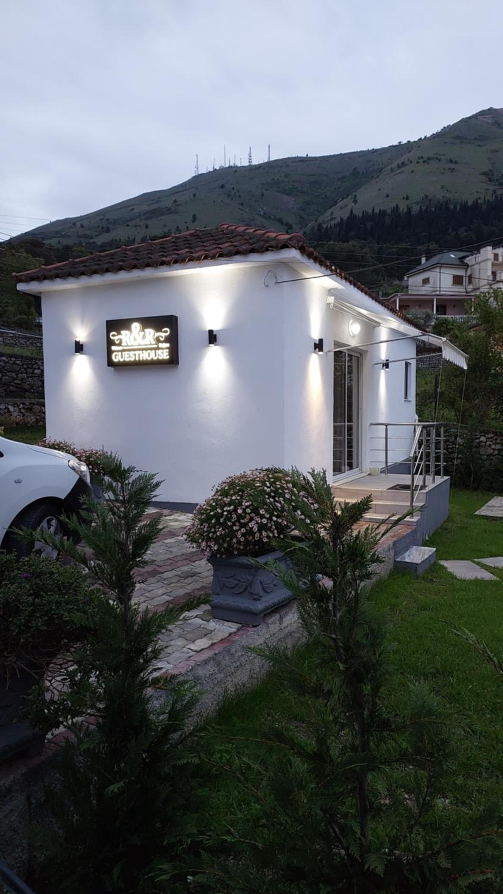 R&R GESTHOUSE