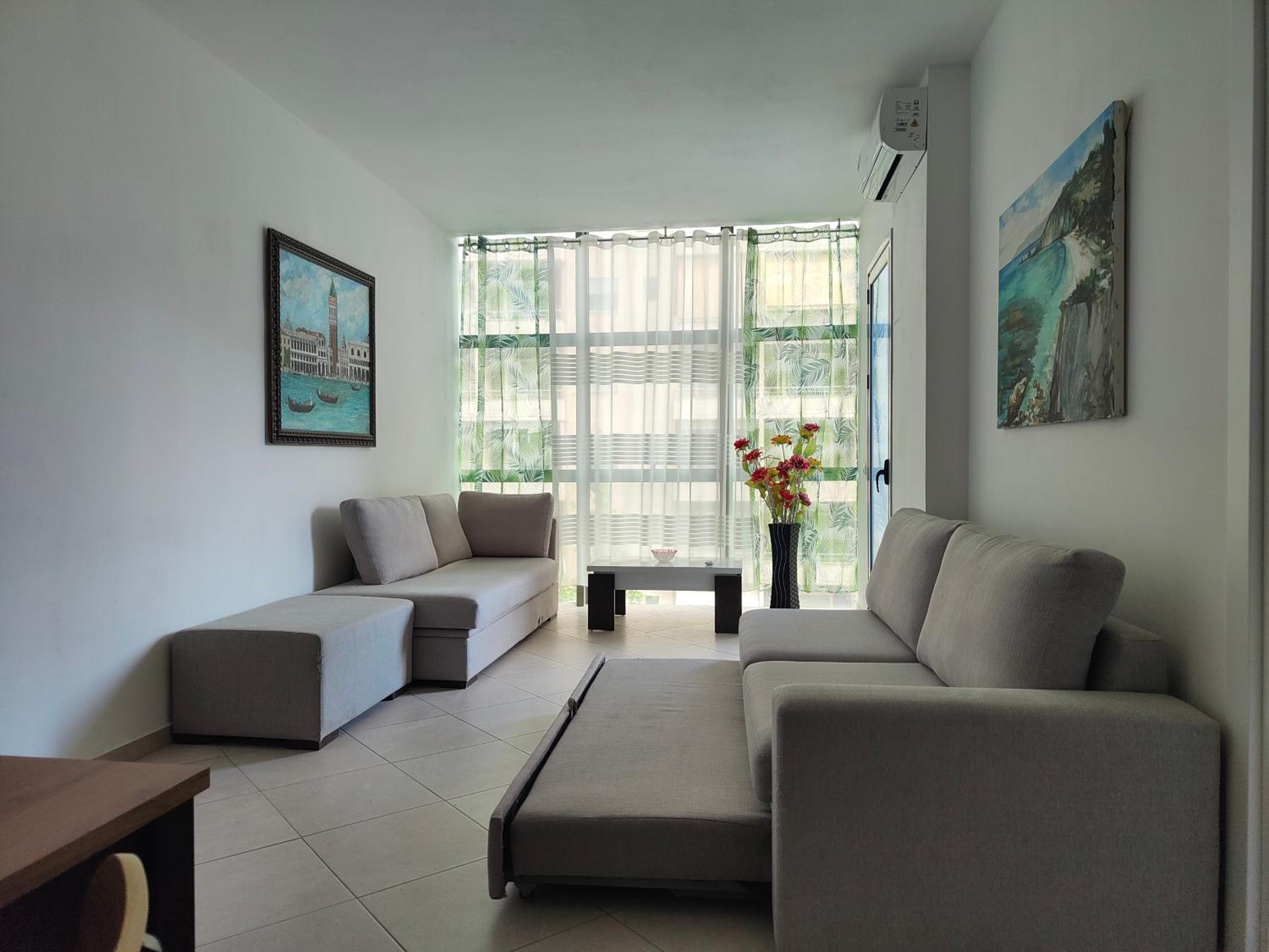 Ina Home lungo mare Vlorë-Vlora