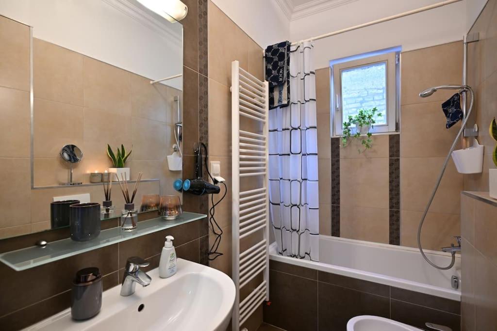 Luxury Urban Oasis City Center