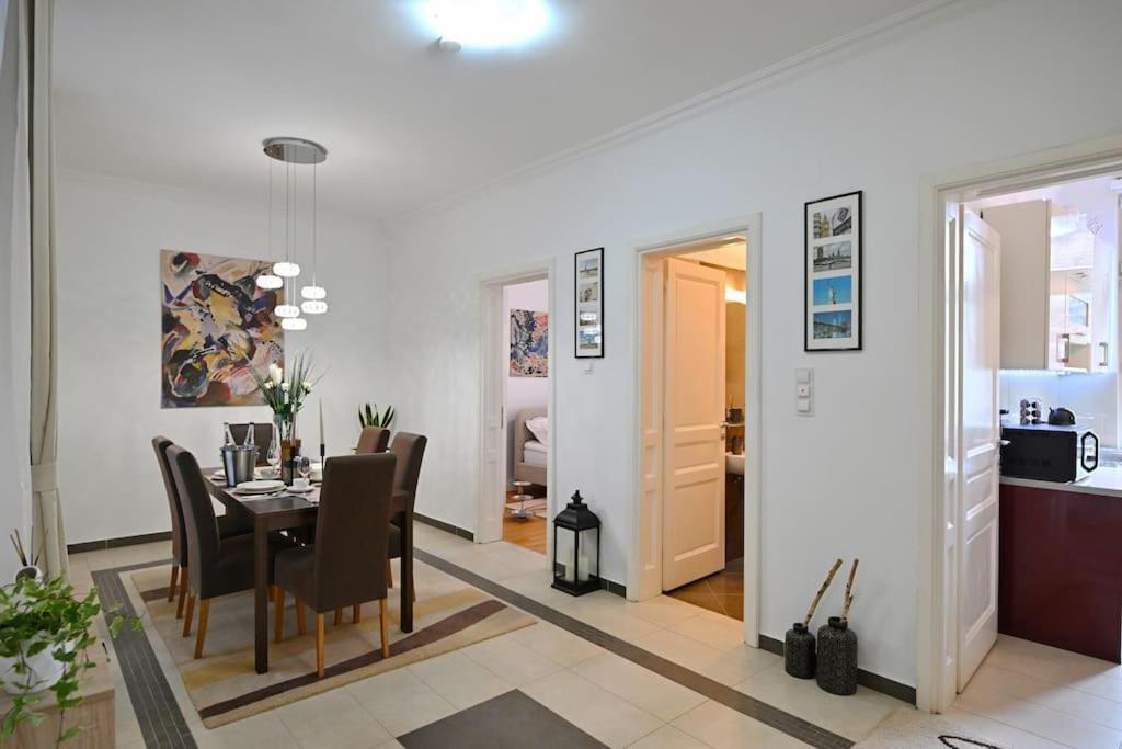 Luxury Urban Oasis City Center