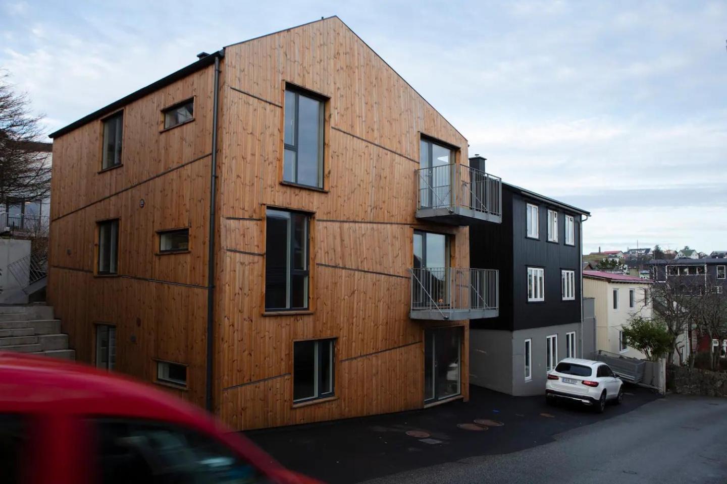 CONRADSBREKKA Luxury Apartment in Central Tórshavn