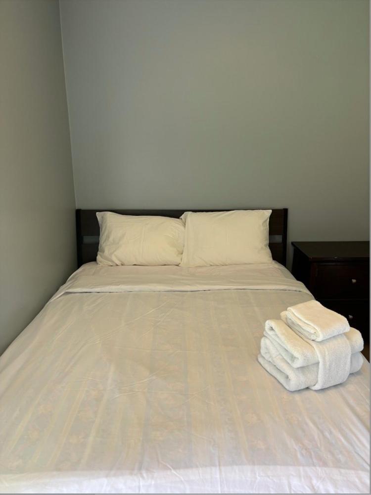 Cozy Retreat on Sandpiper Court - Room H with share bathroom