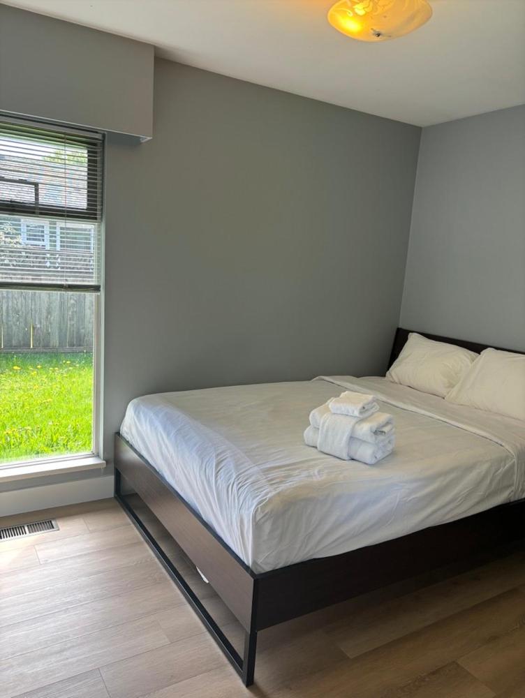 Cozy Retreat on Sandpiper Court - Room H with share bathroom