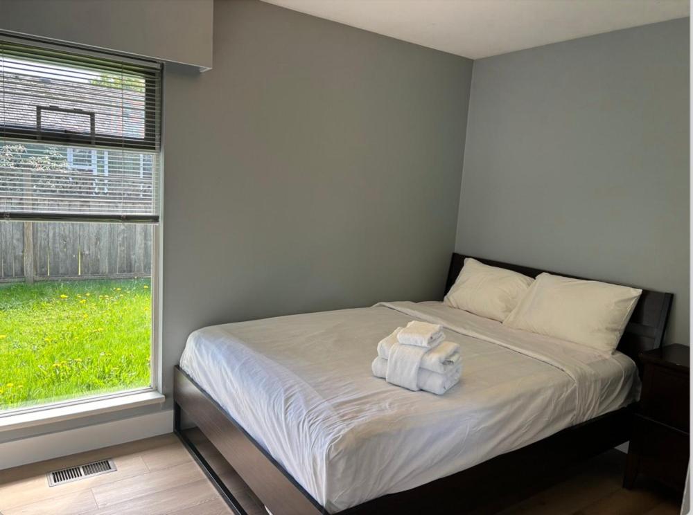 Cozy Retreat on Sandpiper Court - Room H with share bathroom
