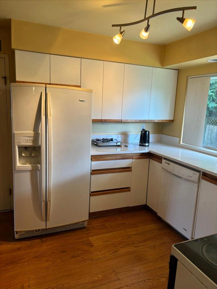 Cozy Retreat on Sandpiper Court - Room H with share bathroom