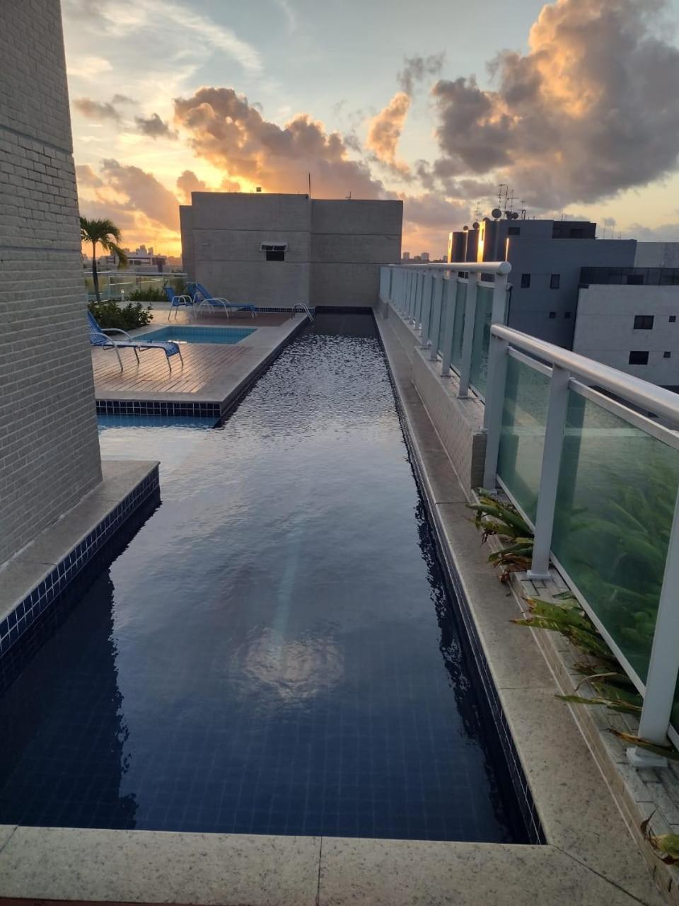 ACONCHEGANTE APARTAMENTO BEIRA MAR